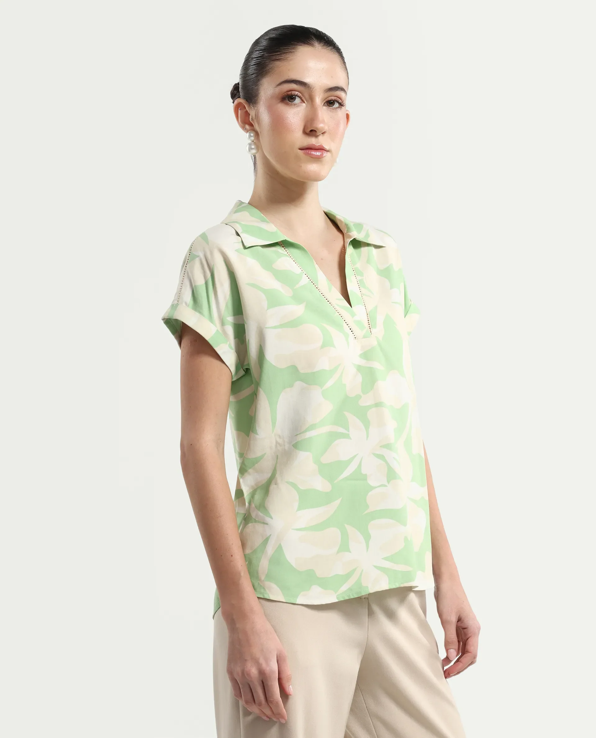 Rareism Women's Vasin-T Light Green Viscose Johnny Collar Boxy Abstract Print Top - Image 6