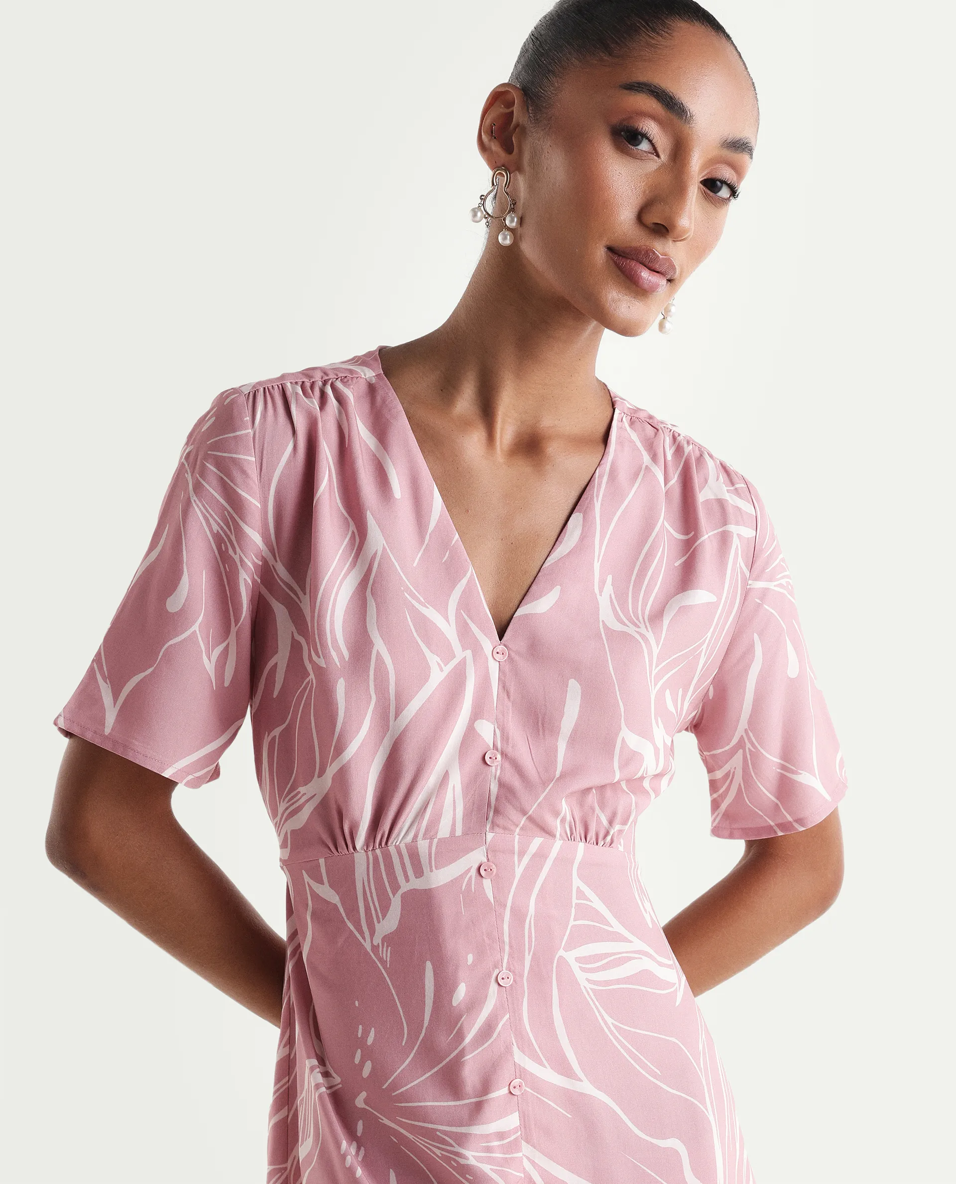 Rareism Women's Vatah Pink Viscose V-Neck A-Line Floral Print Dress - Image 4