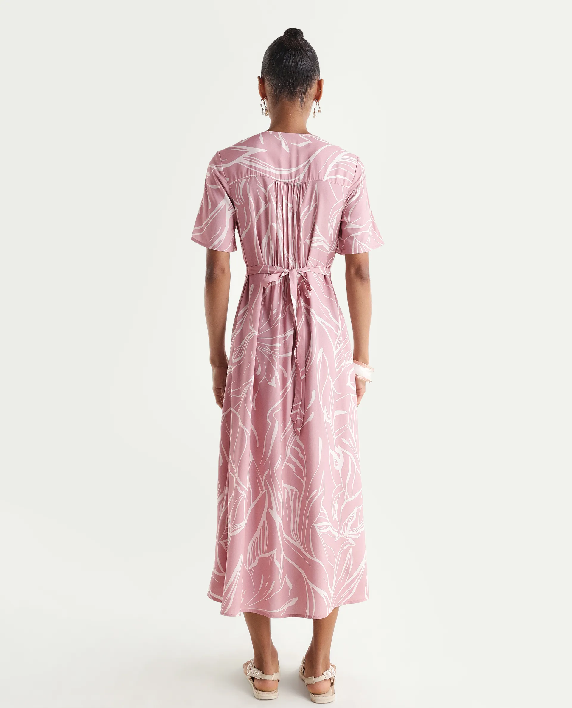Rareism Women's Vatah Pink Viscose V-Neck A-Line Floral Print Dress - Image 6