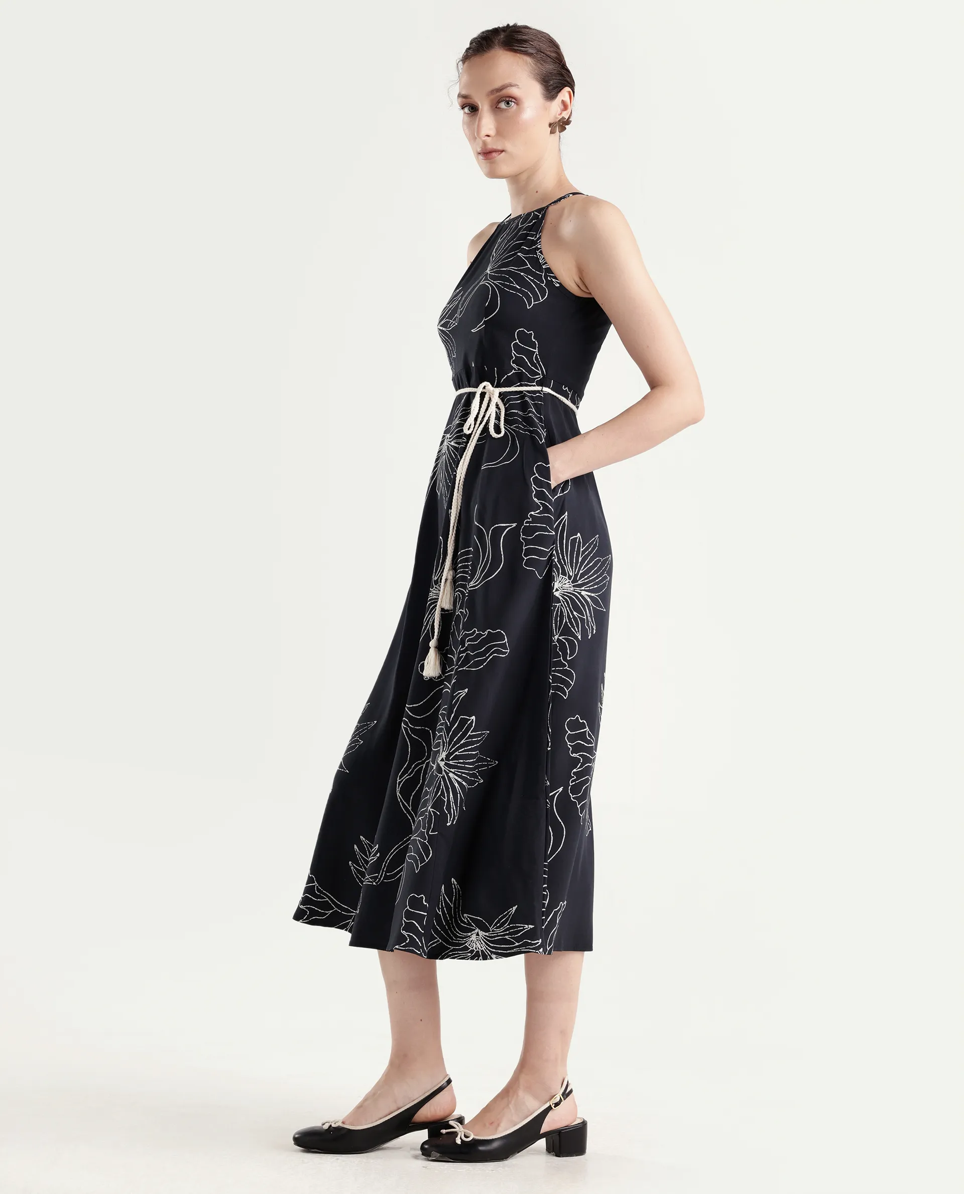Rareism Women's Veana Black Viscose Sleeveless A-Line Floral Print Dress - Image 5