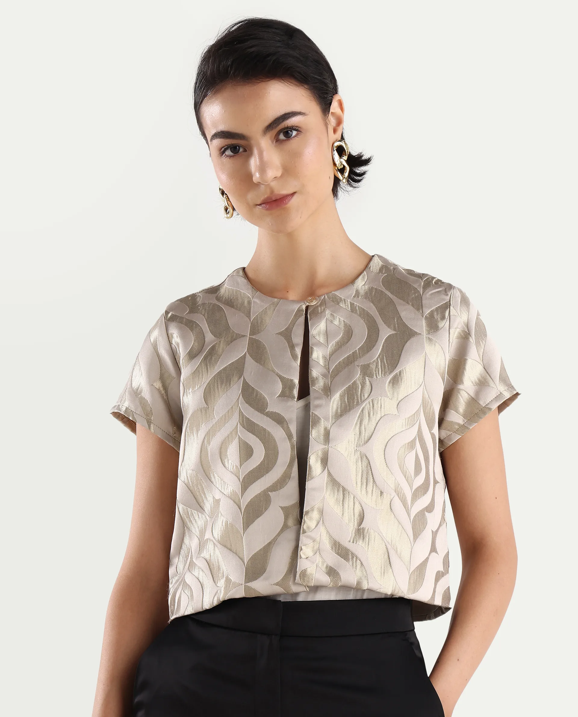 Rareism Women's Vegor Metalic Gold Polyester Blend Crew Neck Jacquard Crop Regular Fit Jacket - Image 3