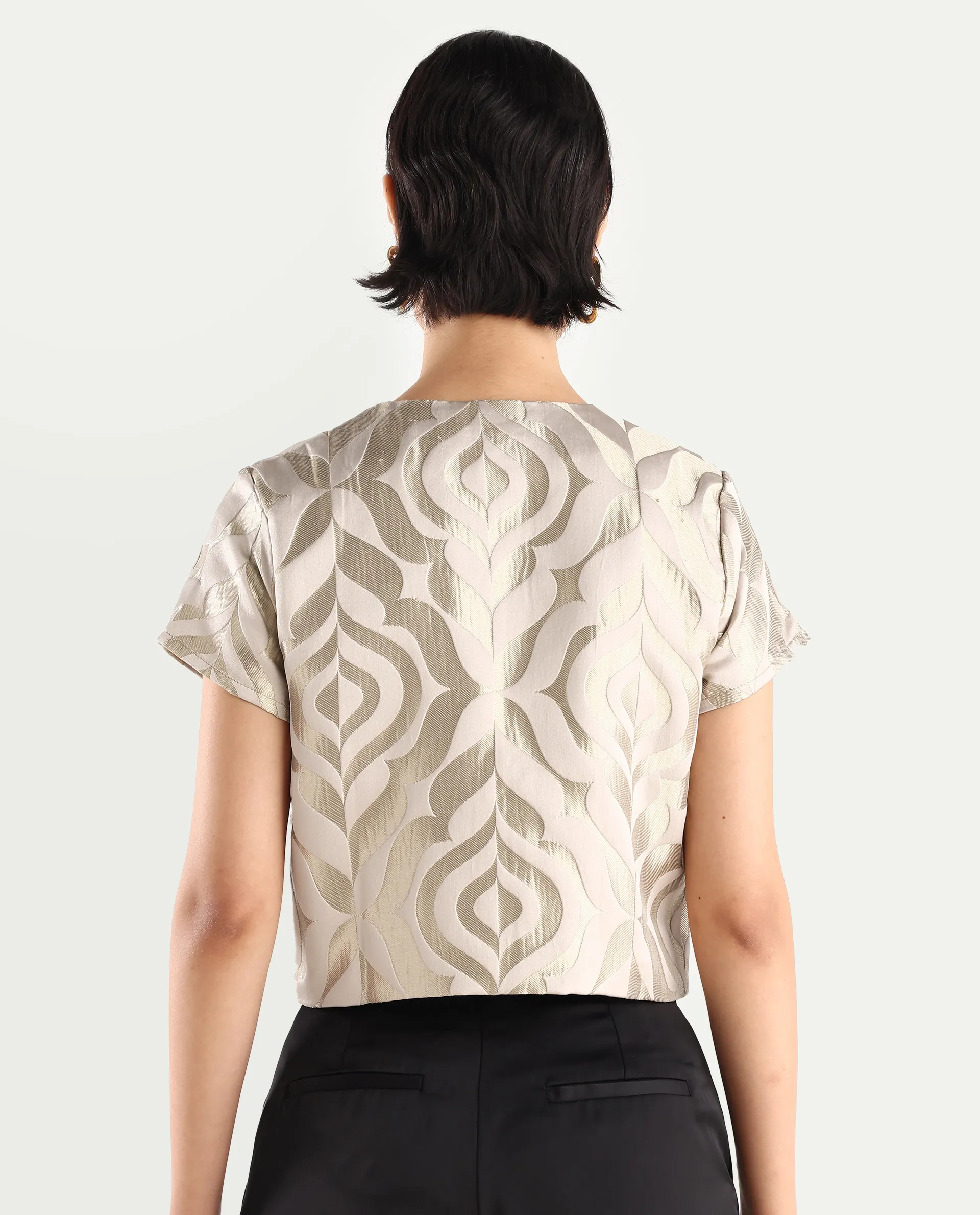Rareism Women's Vegor Metalic Gold Polyester Blend Crew Neck Jacquard Crop Regular Fit Jacket - Image 7
