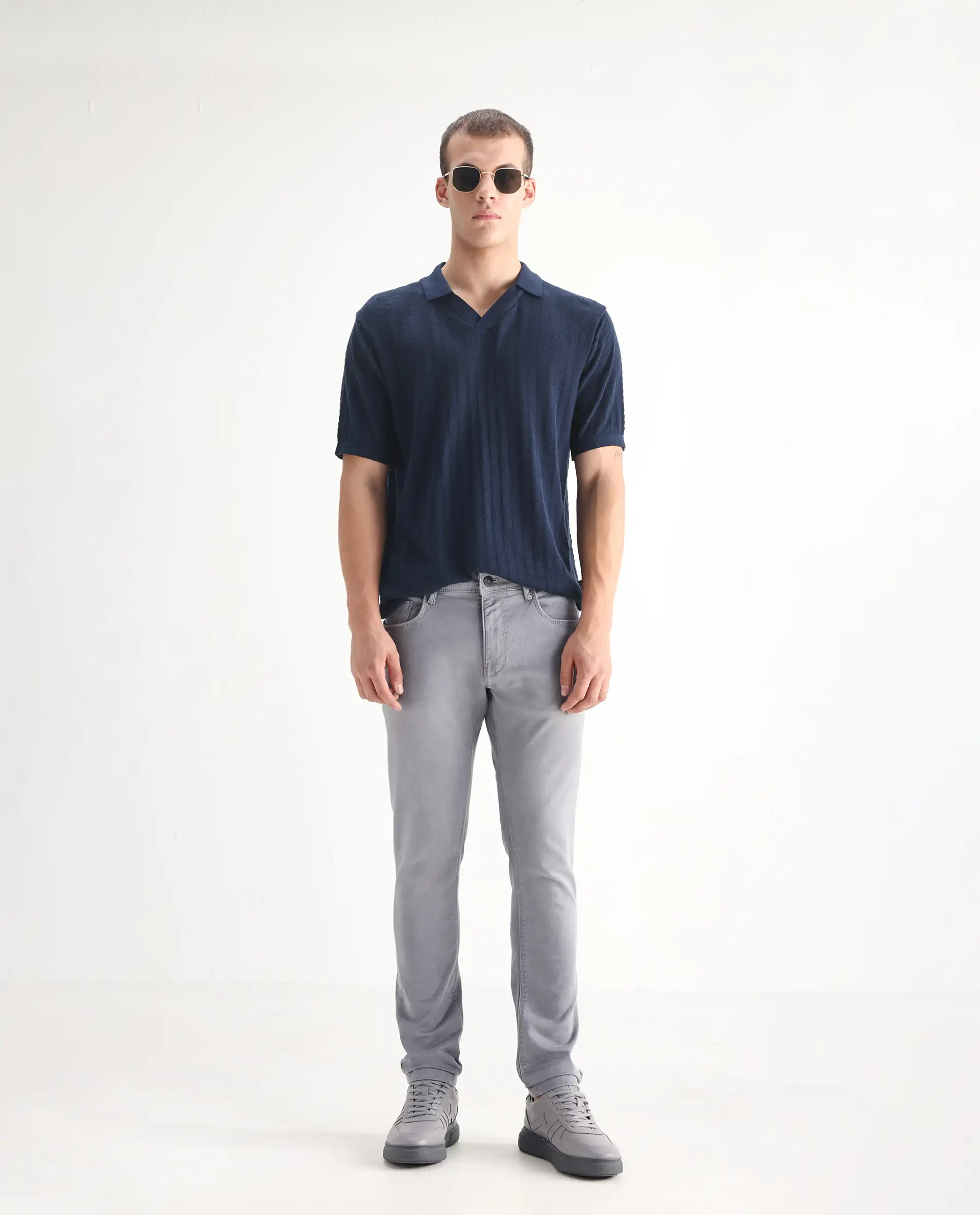 Rare Rabbit Men's Velles Light Grey Cotton Plain Hawk Slim Fit Jeans