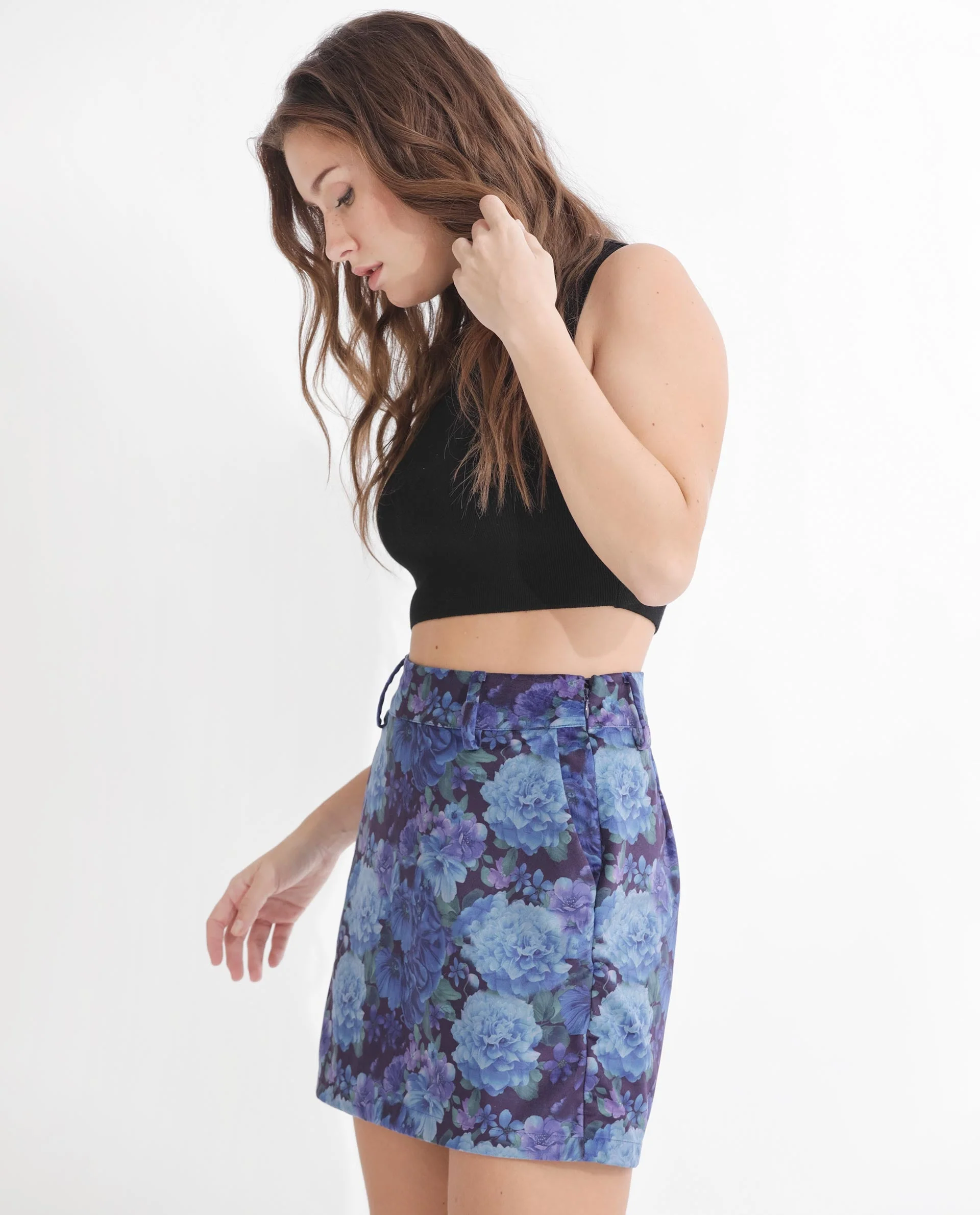 Rareism Women's Velsko Black Velvet Floral Print Mini Slim Fit Skirt - Image 3