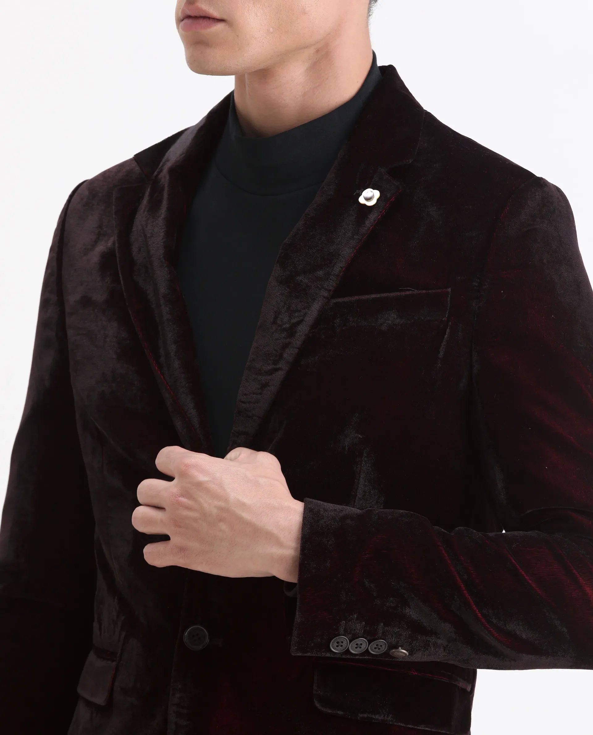 Rare Rabbit Men's Velter Dark Maroon Velvet Plain Tailored Fit Full Sleeve Lapel Neck Blazer - Image 6