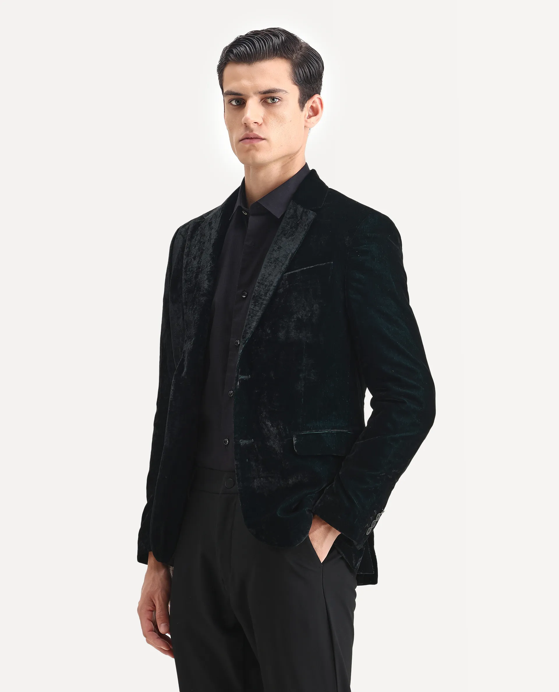 Rare Rabbit Men's Velter Dark Teal Velvet Plain Tailored Fit Full Sleeve Lapel Neck Blazer - Image 4