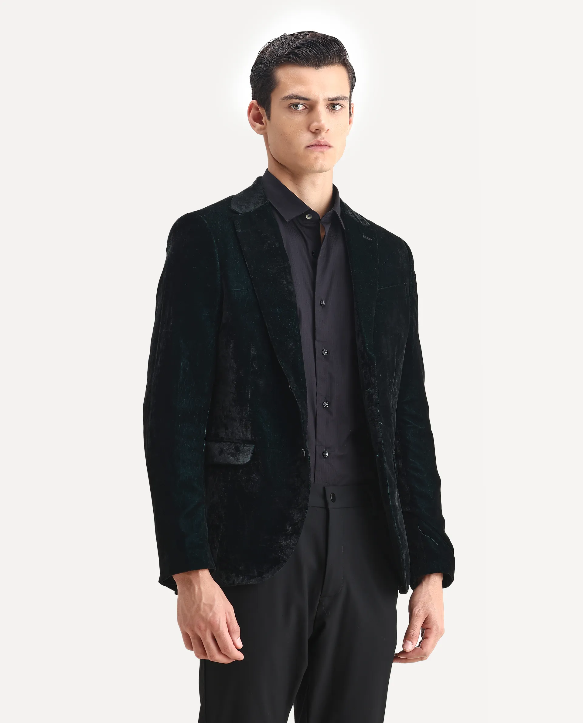 Rare Rabbit Men's Velter Dark Teal Velvet Plain Tailored Fit Full Sleeve Lapel Neck Blazer - Image 5