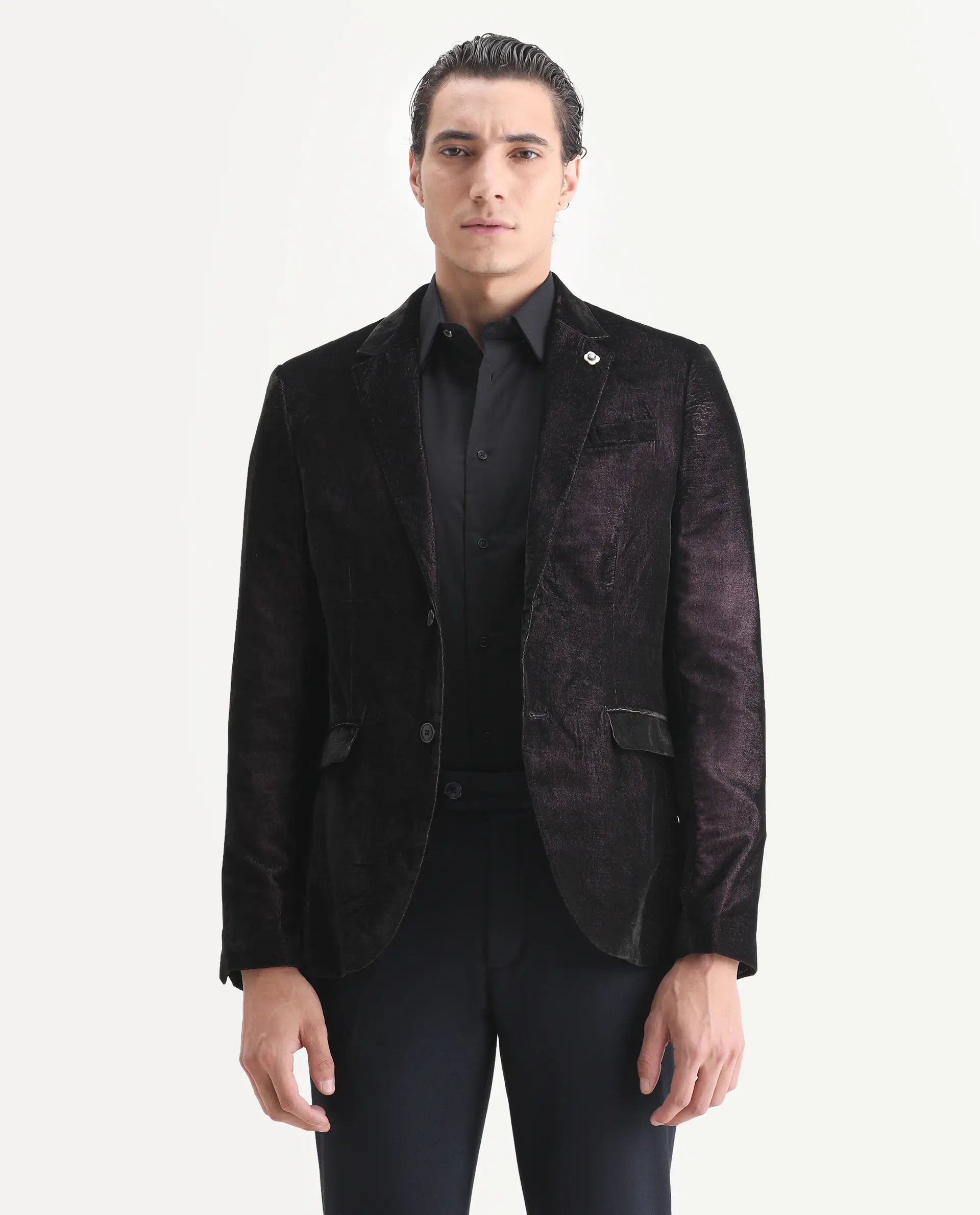 Rare Rabbit Men's Velter Light Purple Velvet Plain Tailored Fit Full Sleeve Lapel Neck Blazer - Image 6