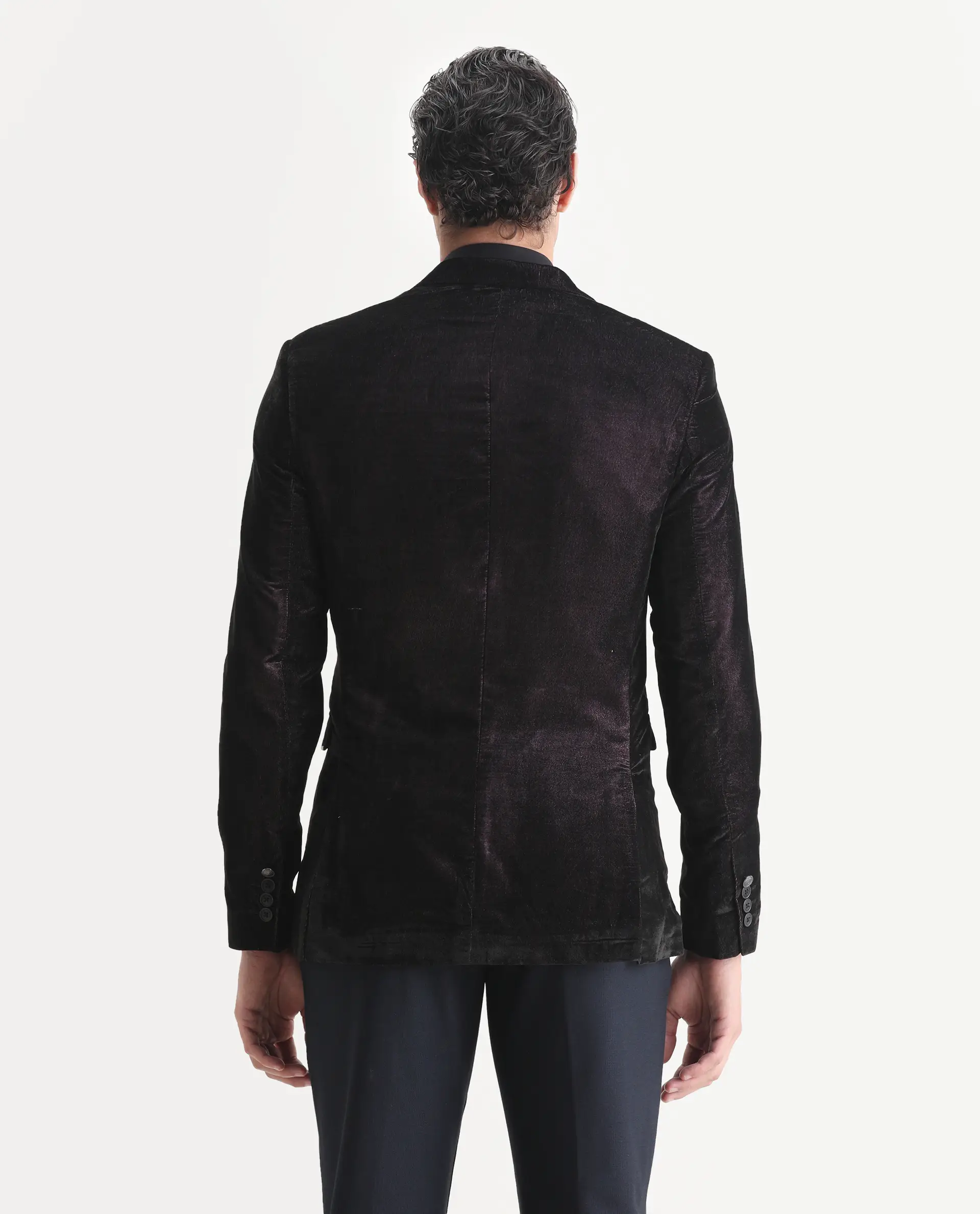 Rare Rabbit Men's Velter Light Purple Velvet Plain Tailored Fit Full Sleeve Lapel Neck Blazer - Image 7