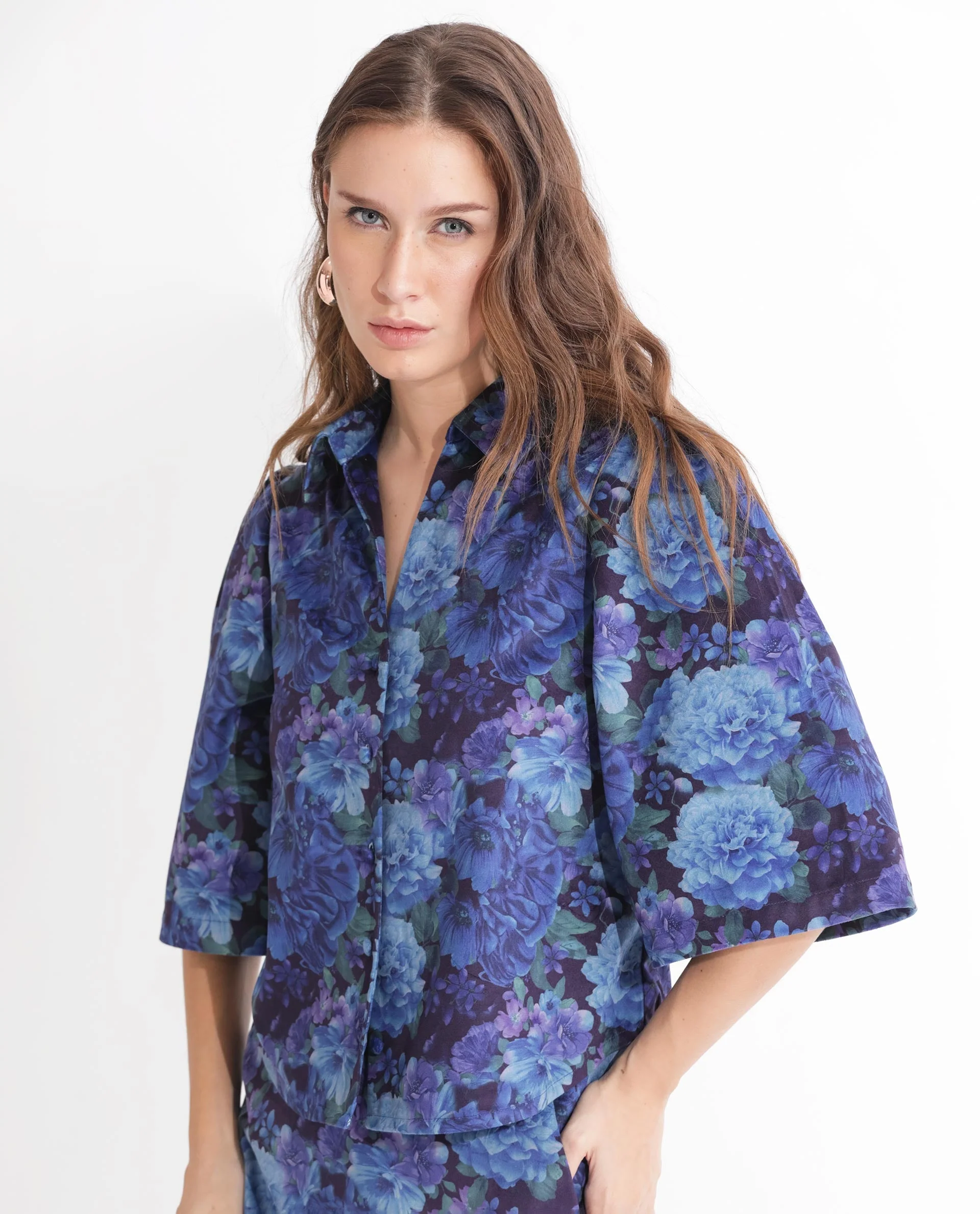 Rareism Women's Velto Black Velvet Spread Collar Floral Print Boxy Fit Top - Image 11