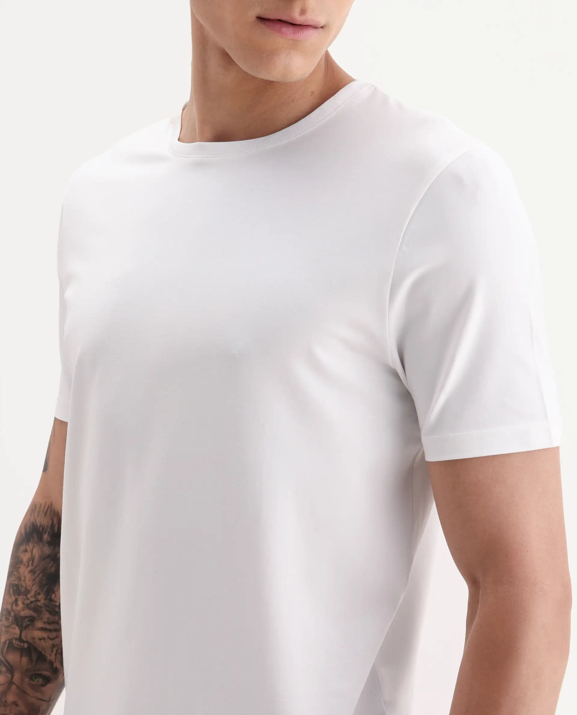 Rare Rabbit Men's Veltra Off White Cotton Blend Plain Regular Fit Half Sleeve Crew Neck T-Shirt - Image 3