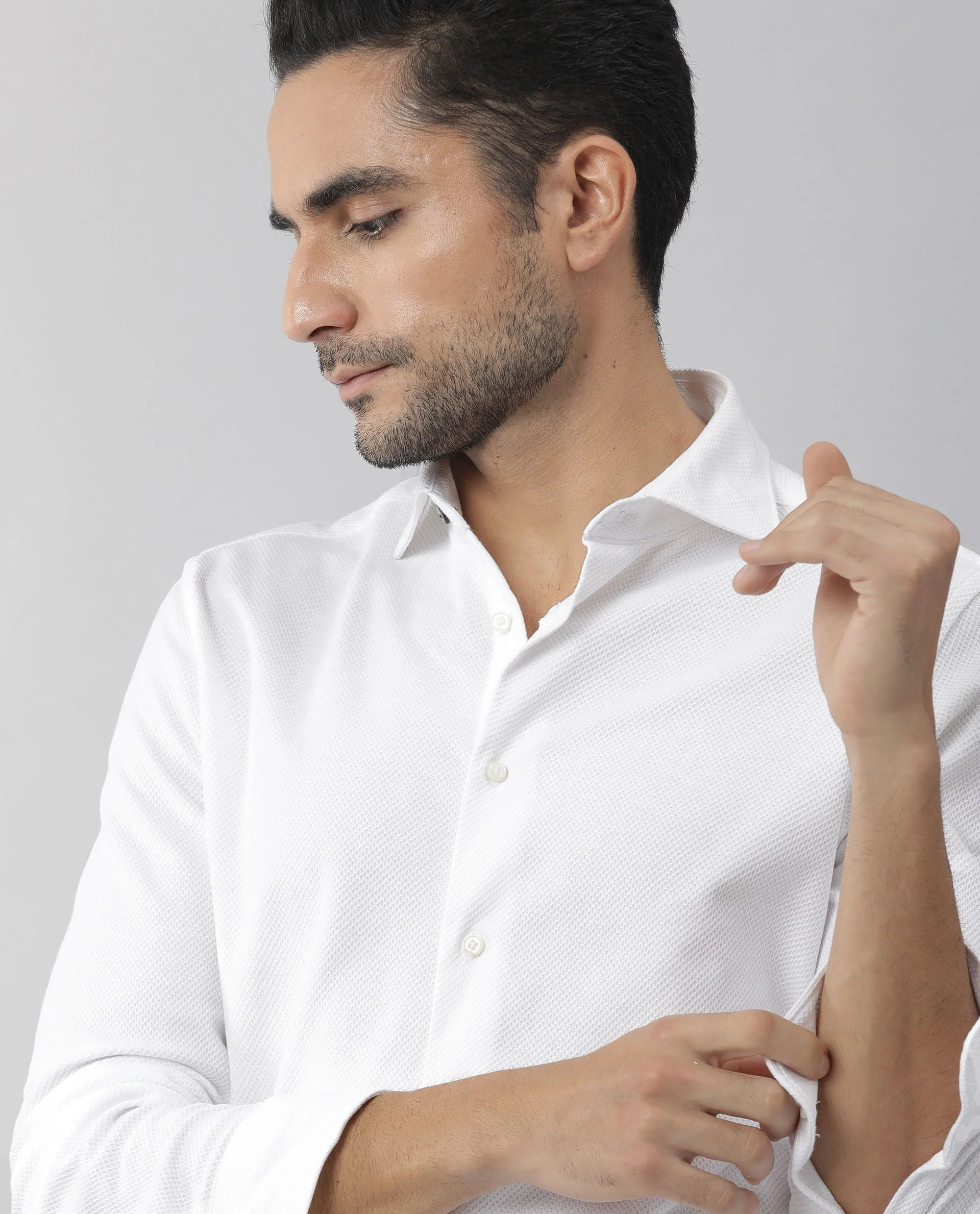 Rare Rabbit Men's Venezya White Cotton Plain Regular Fit Full Sleeve Spread Collar Shirt - Image 3