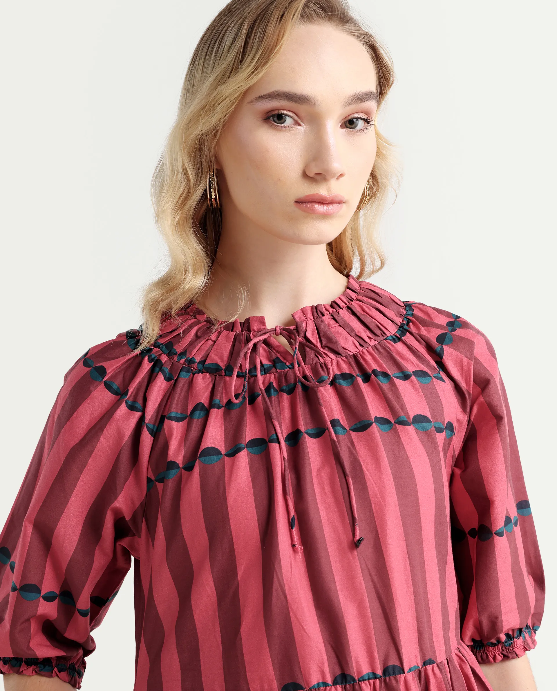 Rareism Women's Vero Maroon Cotton Tie-Up Neck Geometric Print Puff Sleeves Knee Length Regular Fit Dress - Image 4