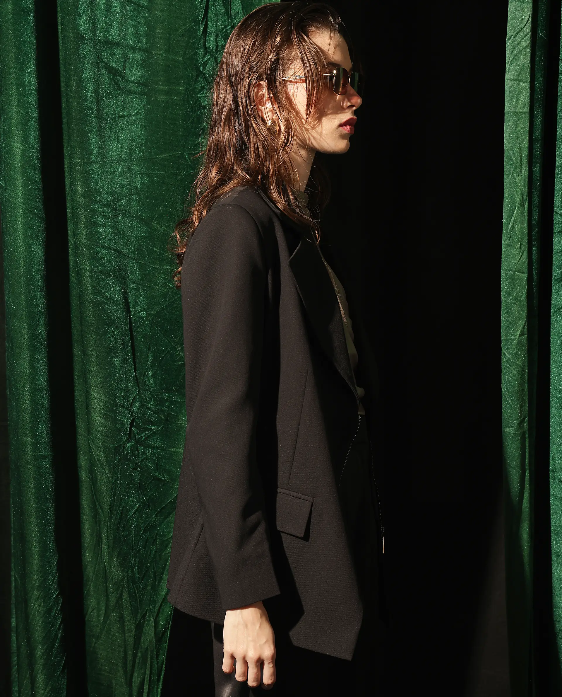 Rareism Women's Versto Black Lapel Neck Plain Regular Fit Jacket - Image 12