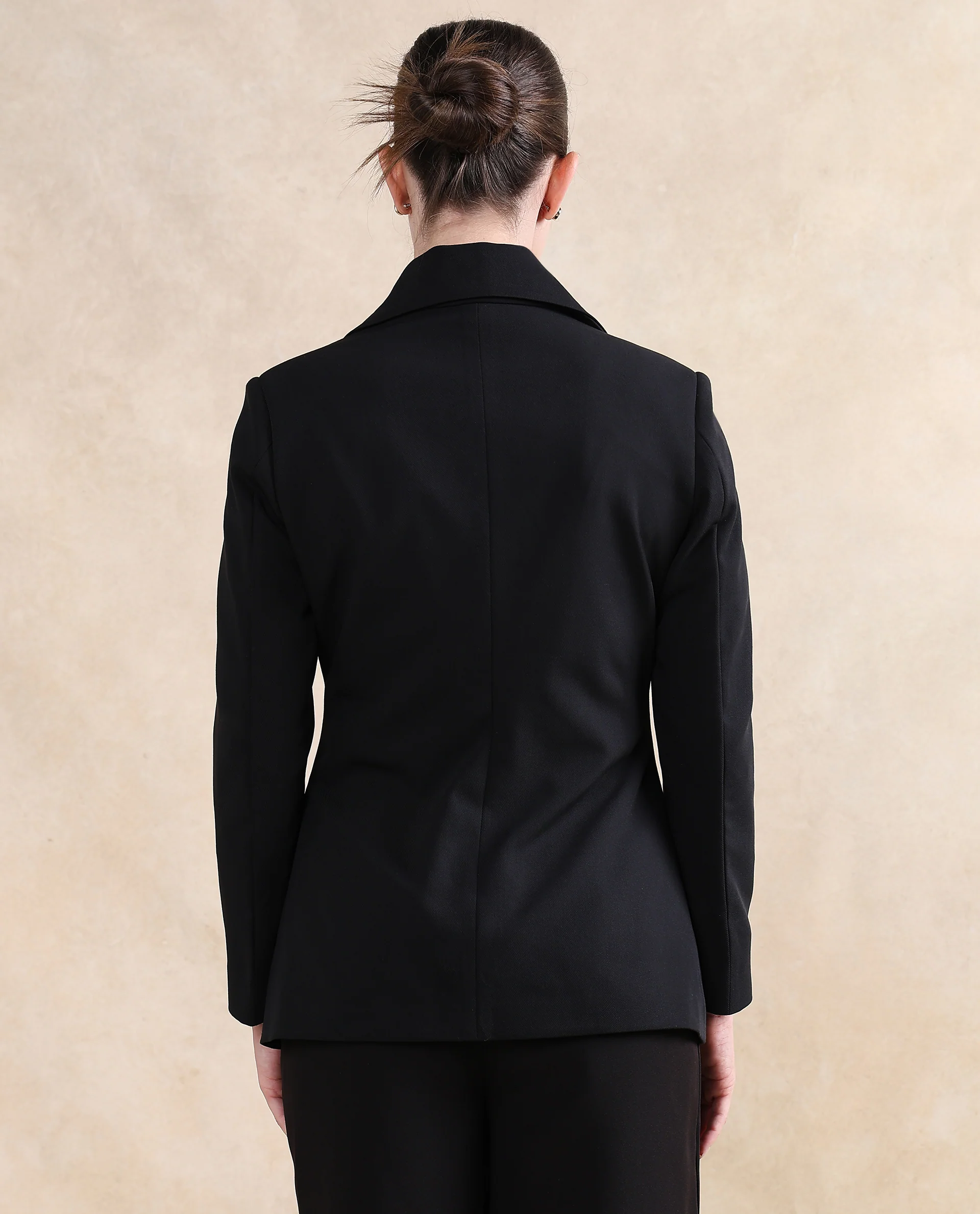 Rareism Women's Versto Black Lapel Neck Plain Regular Fit Jacket - Image 8