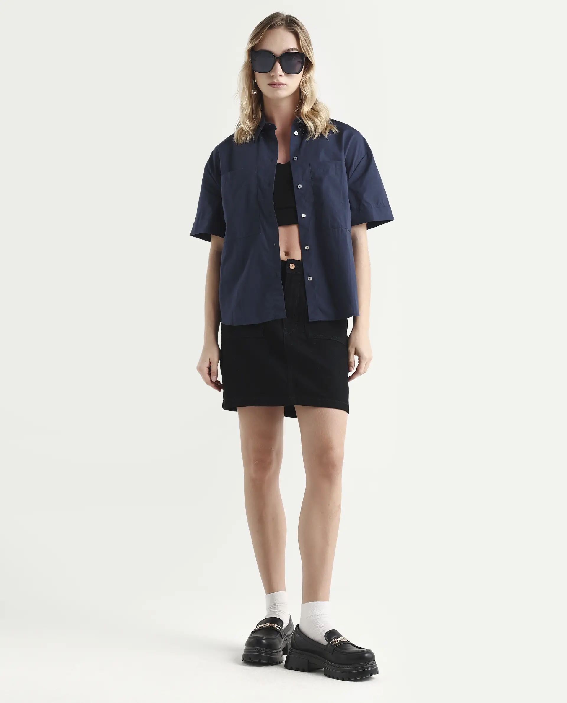 Rareism Women's Vesh Navy Cotton Spread Collar Plain Regular Fit Top - Image 2