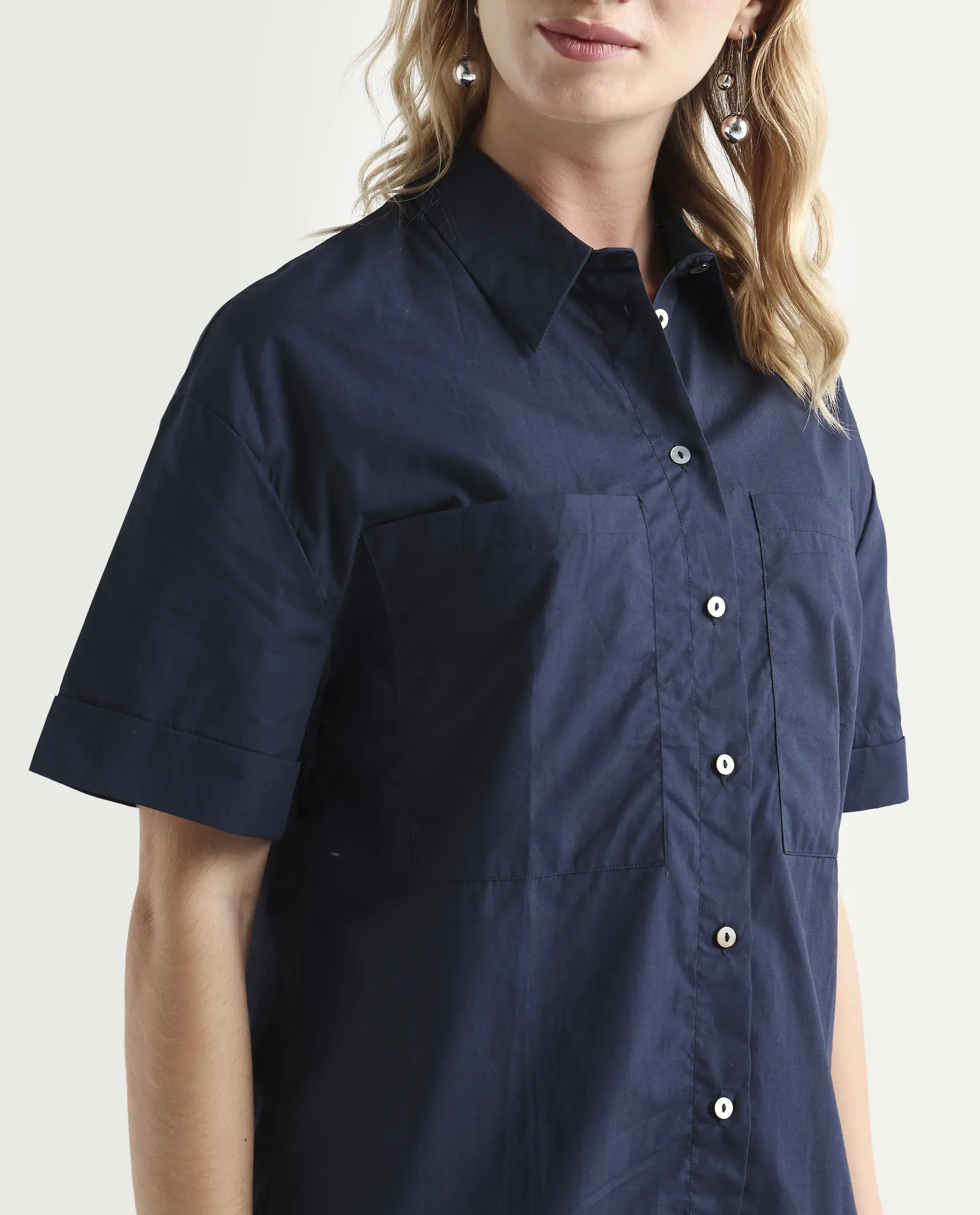 Rareism Women's Vesh Navy Cotton Spread Collar Plain Regular Fit Top - Image 4