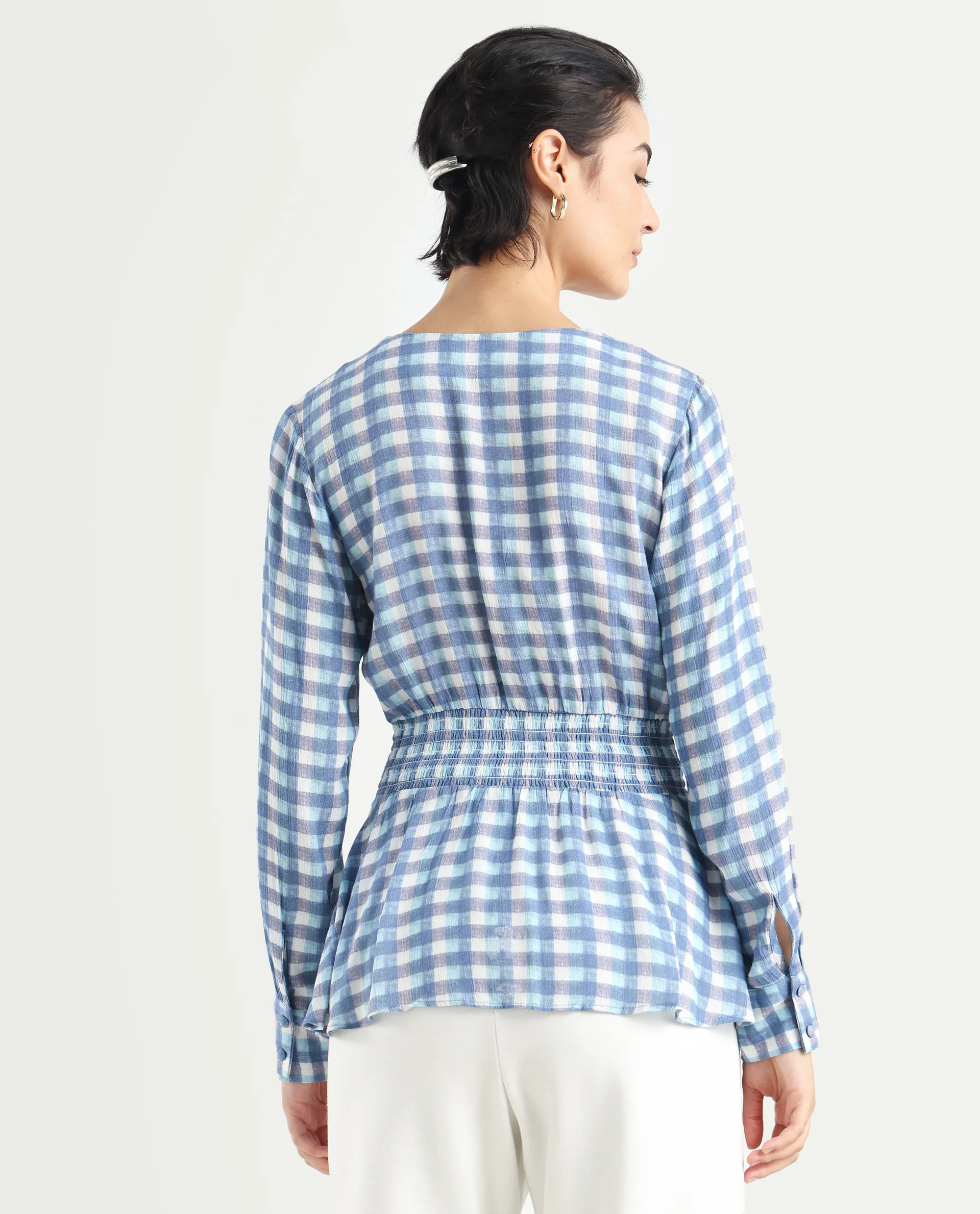 Rareism Women's Vibooy Blue Rayon V-Neck Flannel Print Cuffed Sleeve Regular Fit Top - Image 7