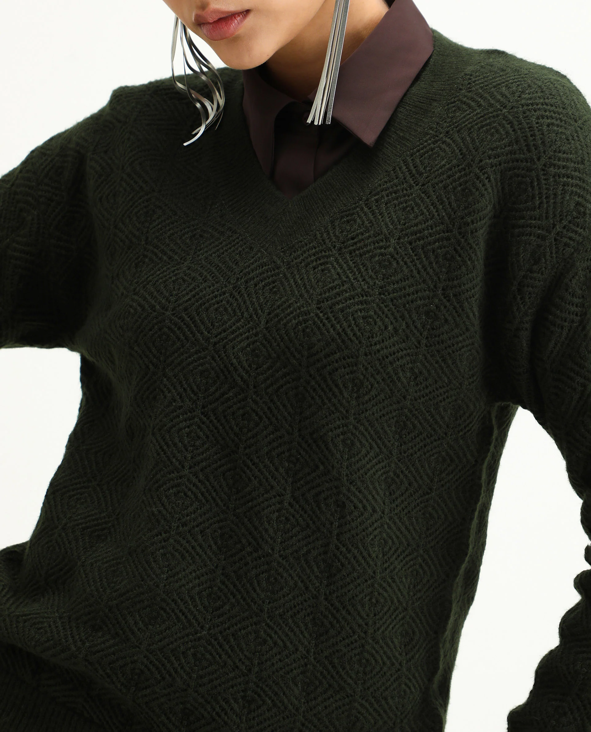 Rareism Women's Vihi Dark Olive Acrylic Blend V-Neck Plain Relaxed Fit Sweater - Image 4
