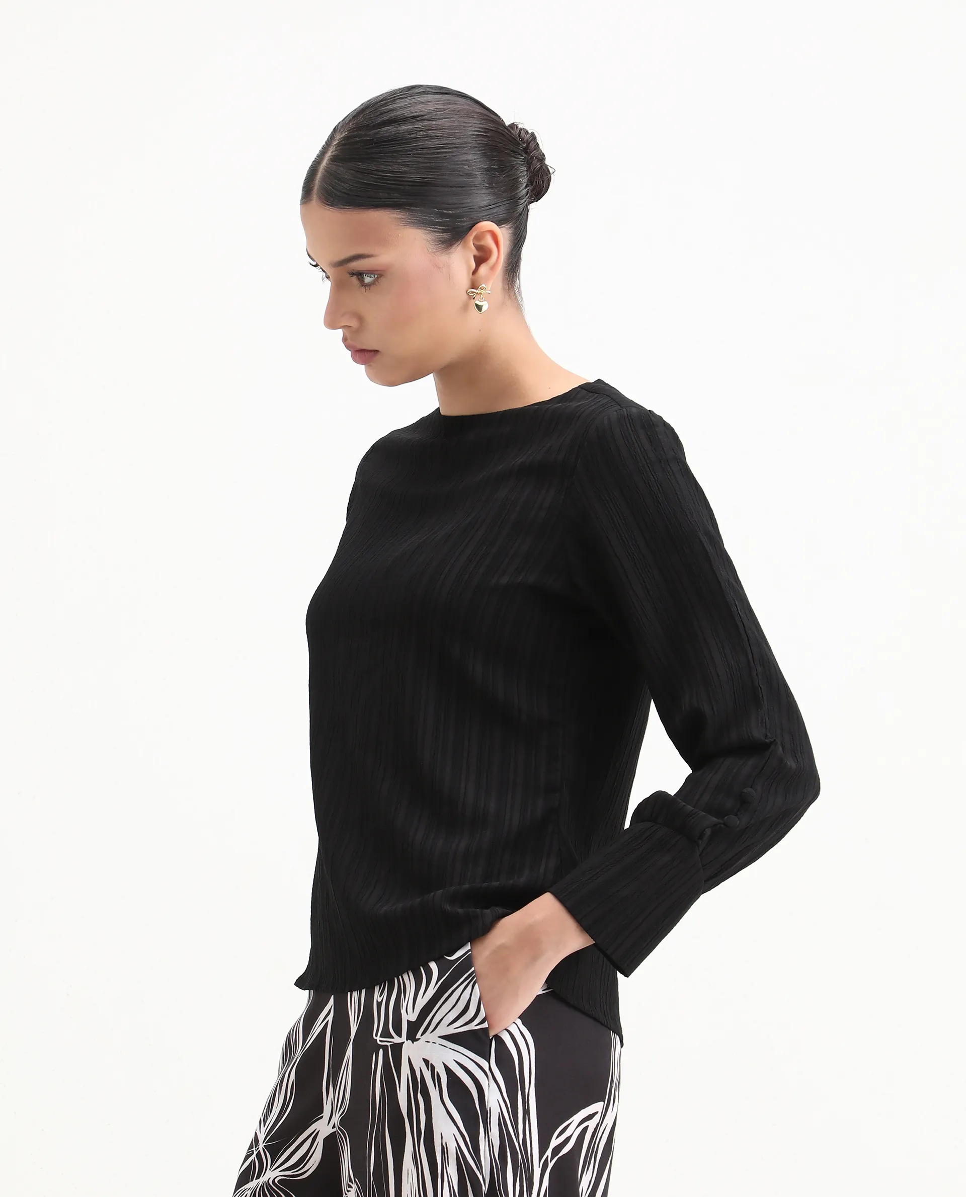 Rareism Women's Vinipo Black Polyester Blend Boat Neck Plain Cuffed Sleeve Regular Fit Top - Image 6