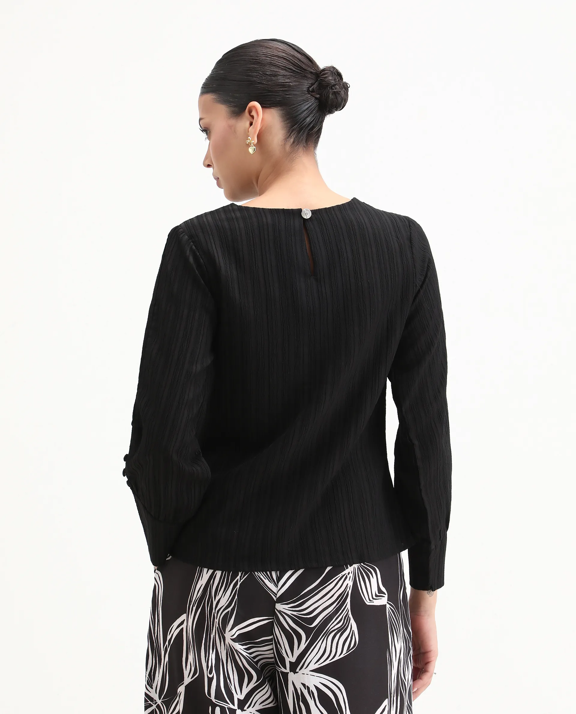 Rareism Women's Vinipo Black Polyester Blend Boat Neck Plain Cuffed Sleeve Regular Fit Top - Image 7