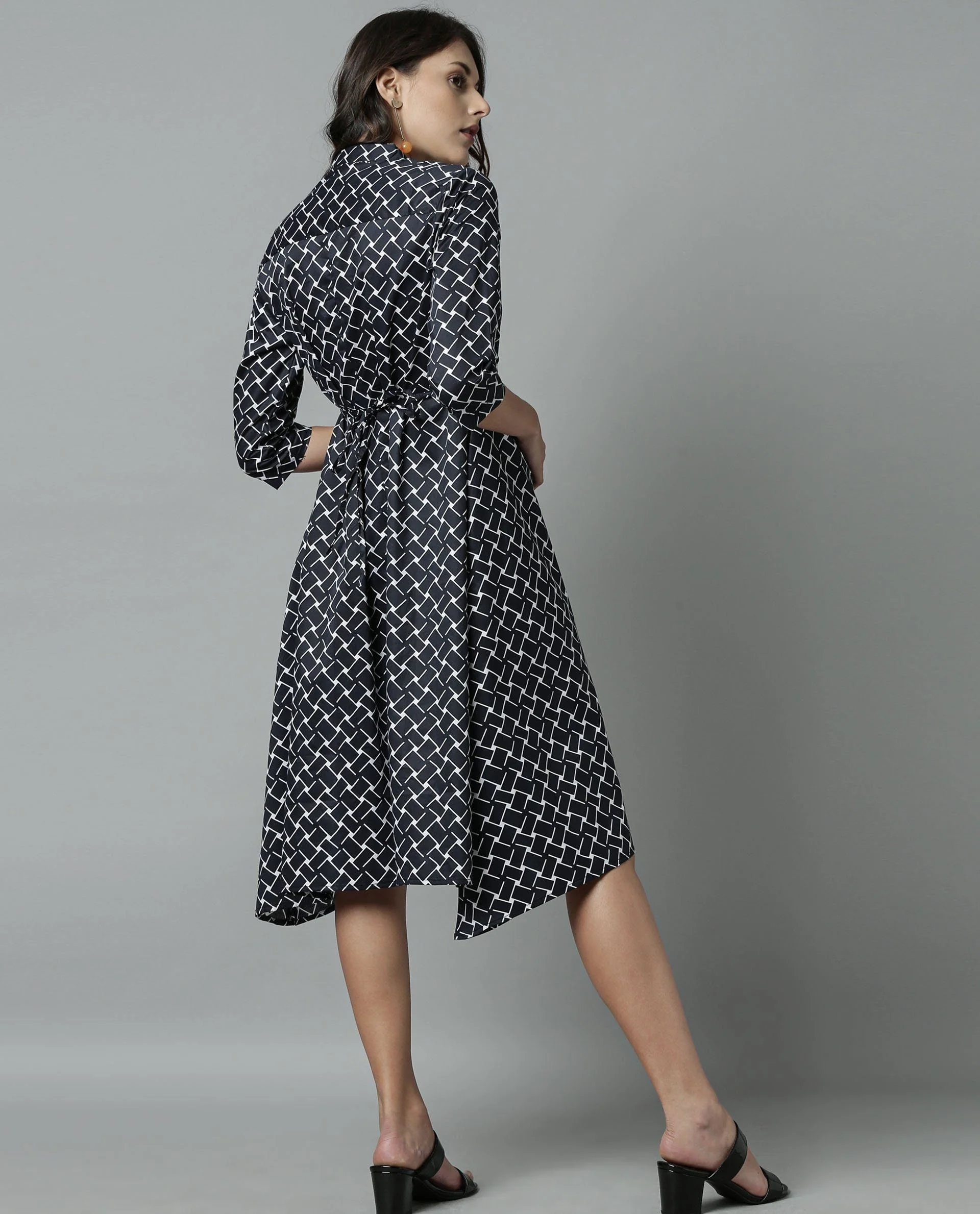 Rareism Women Violen Navy Dress Full Sleeves Printed - Image 2