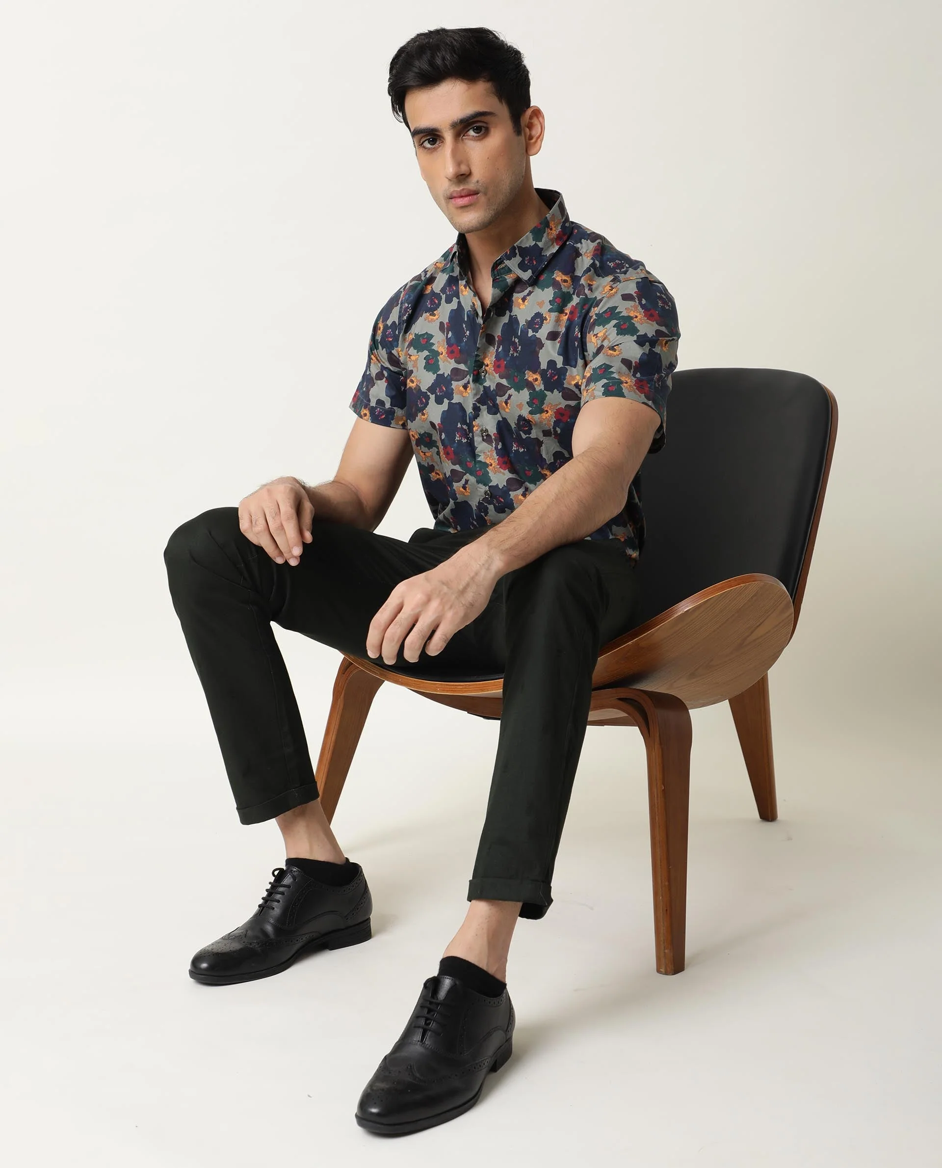 Rare Rabbit Men's Vishh Green Cotton Floral Print Regular Fit Half Sleeve Collared Shirt - Image 2