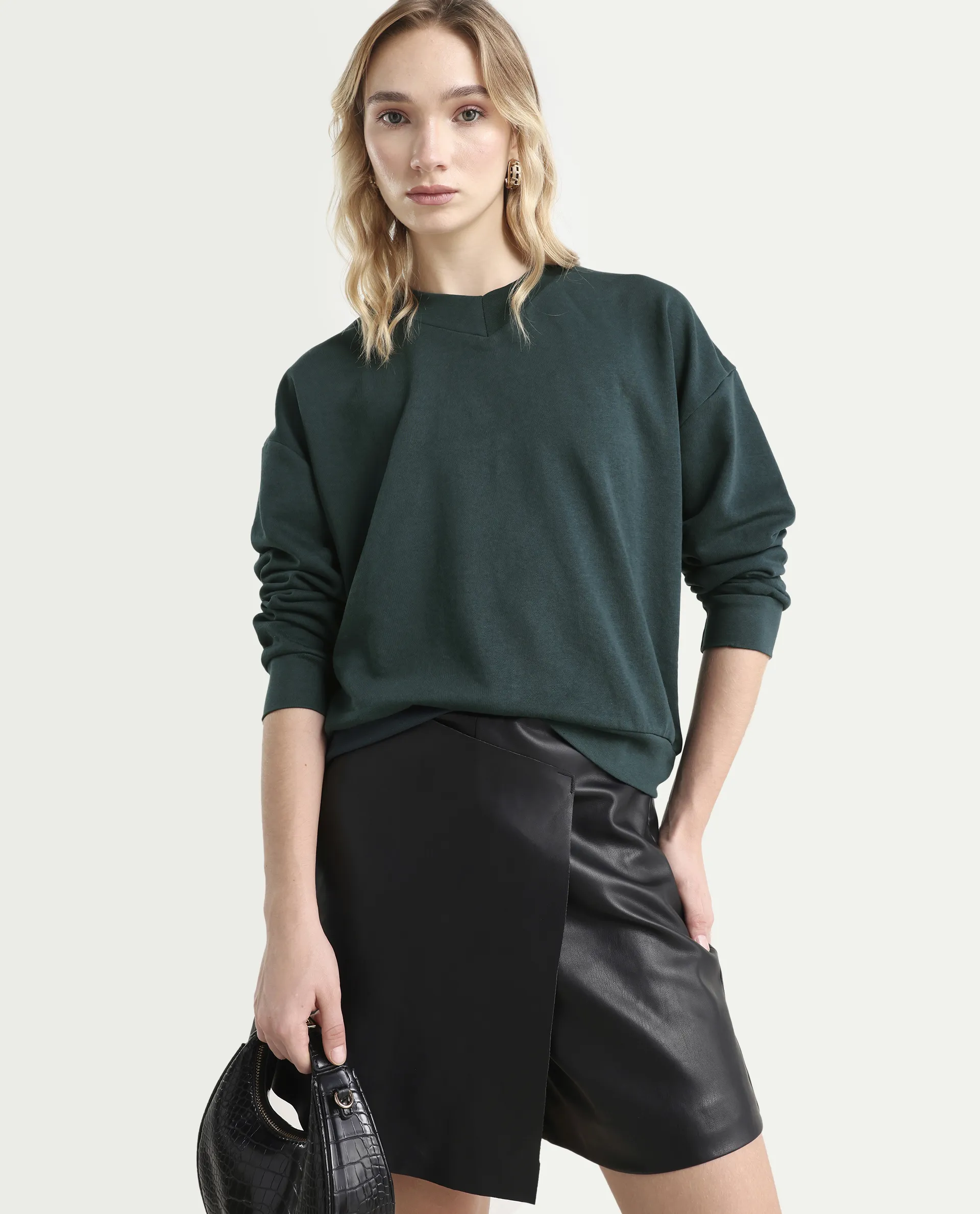 Rareism Women's Vitoo Dark Green Cotton Blend Crew Neck Plain Relaxed Fit Sweatshirt