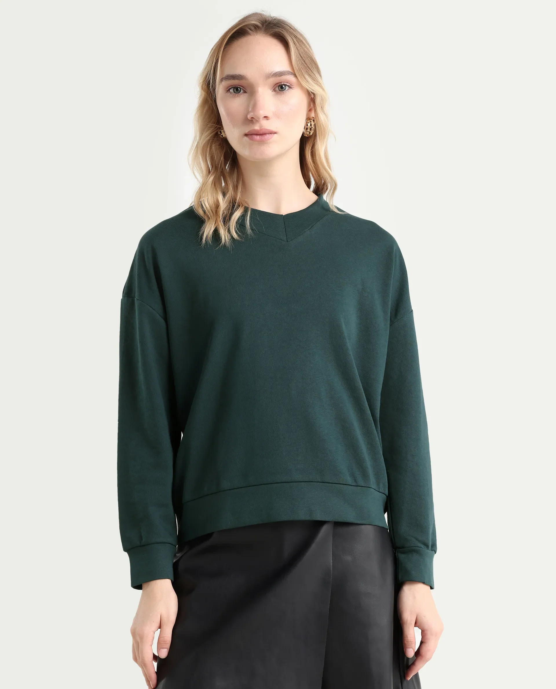 Rareism Women's Vitoo Dark Green Cotton Blend Crew Neck Plain Relaxed Fit Sweatshirt - Image 3