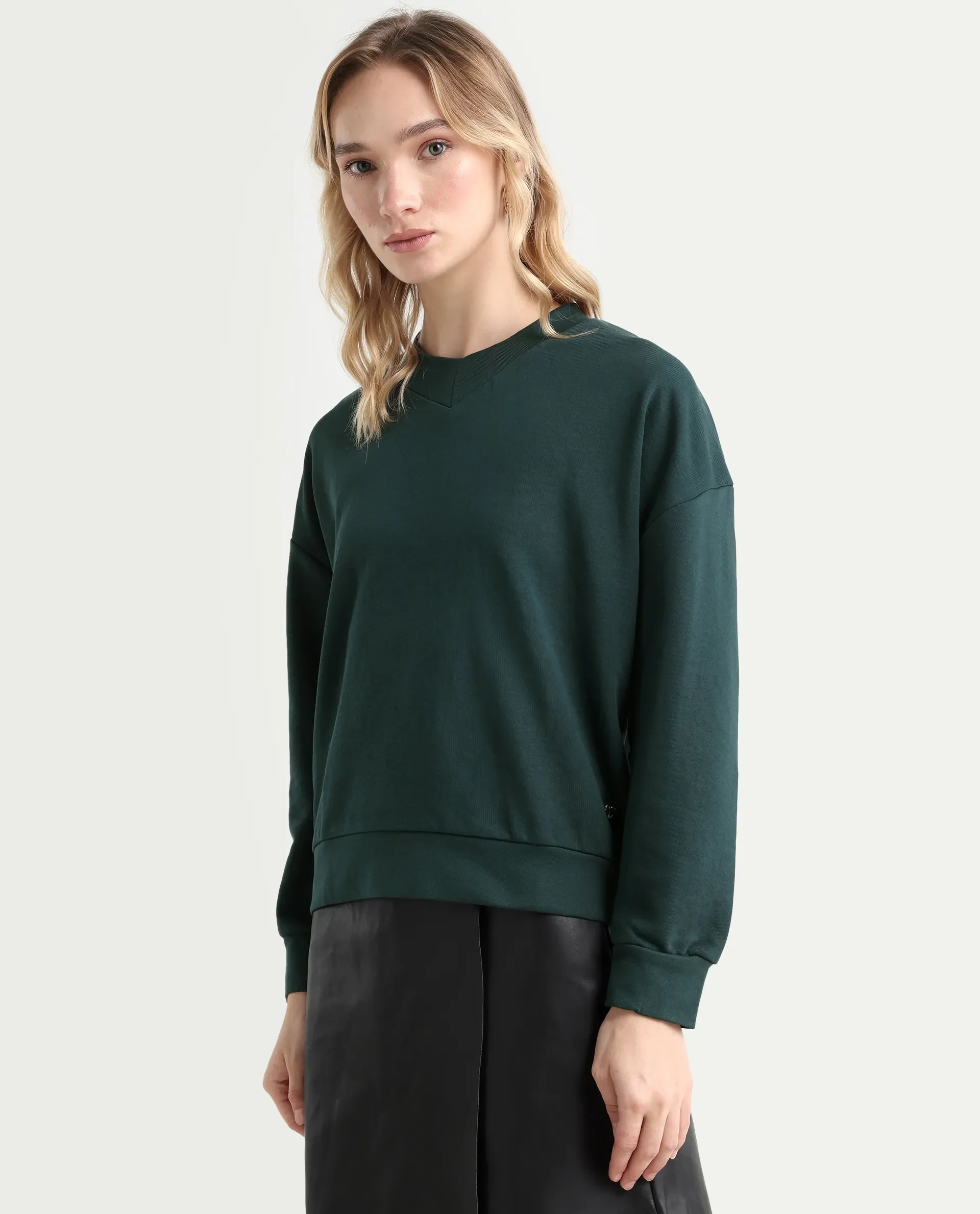 Rareism Women's Vitoo Dark Green Cotton Blend Crew Neck Plain Relaxed Fit Sweatshirt - Image 5