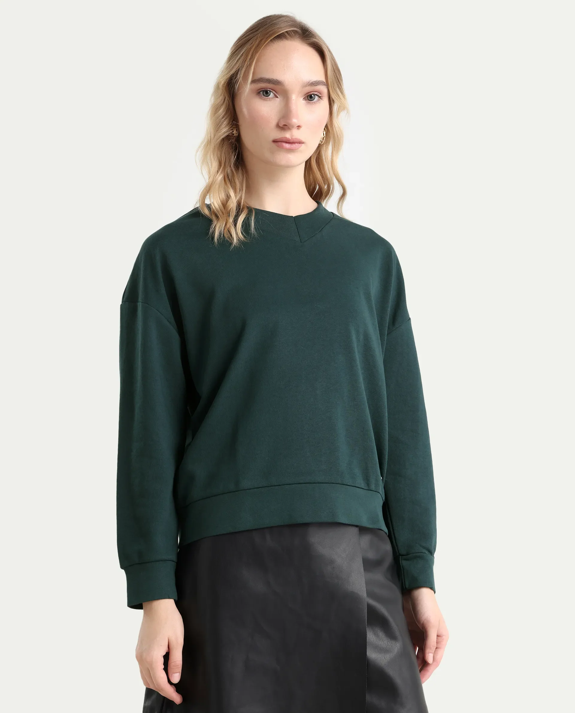 Rareism Women's Vitoo Dark Green Cotton Blend Crew Neck Plain Relaxed Fit Sweatshirt - Image 6