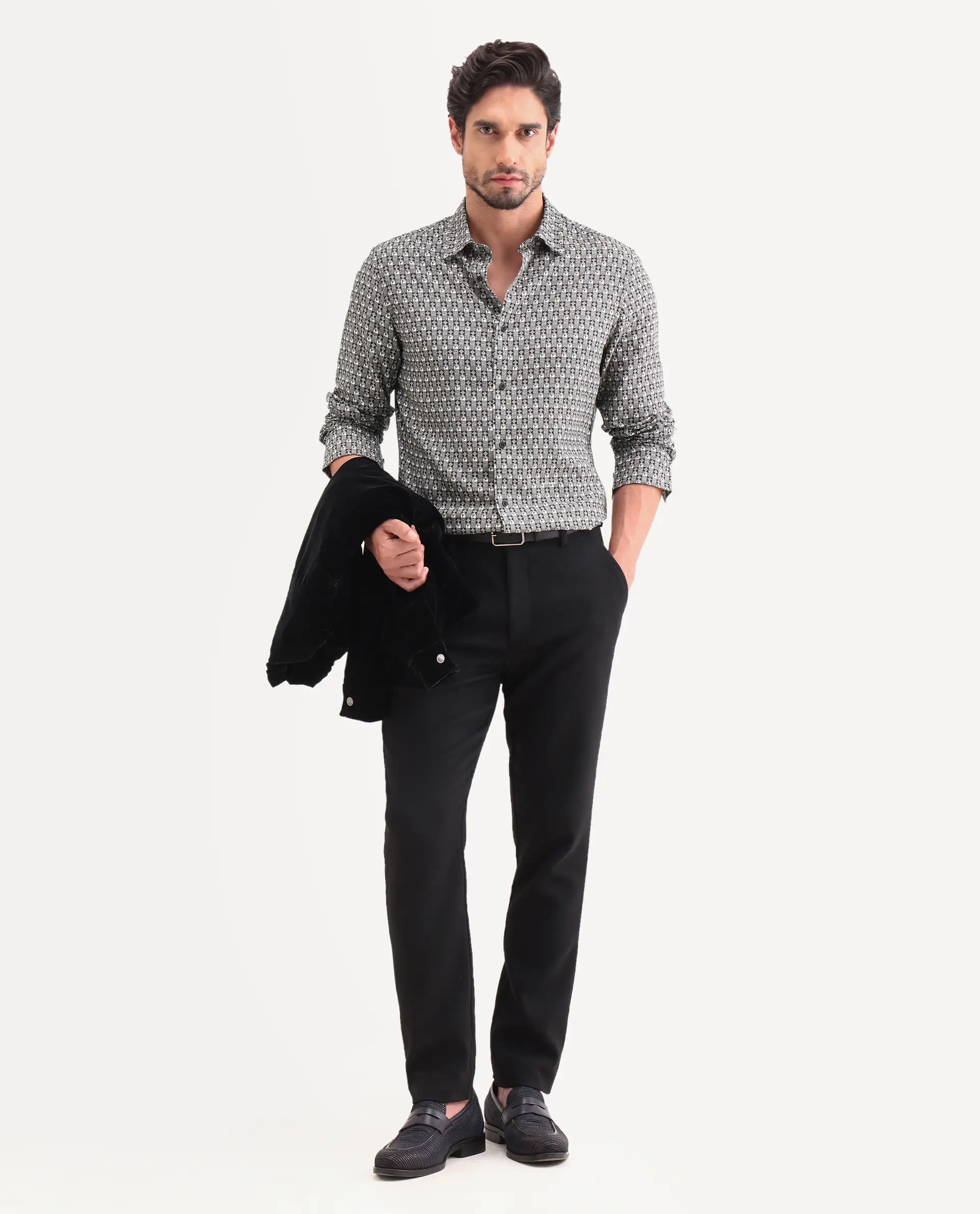 Rare Rabbit Men's Vitry-25 Black Cotton Fabric Spread Collar Regular Fit Jacquard Shirt - Image 2