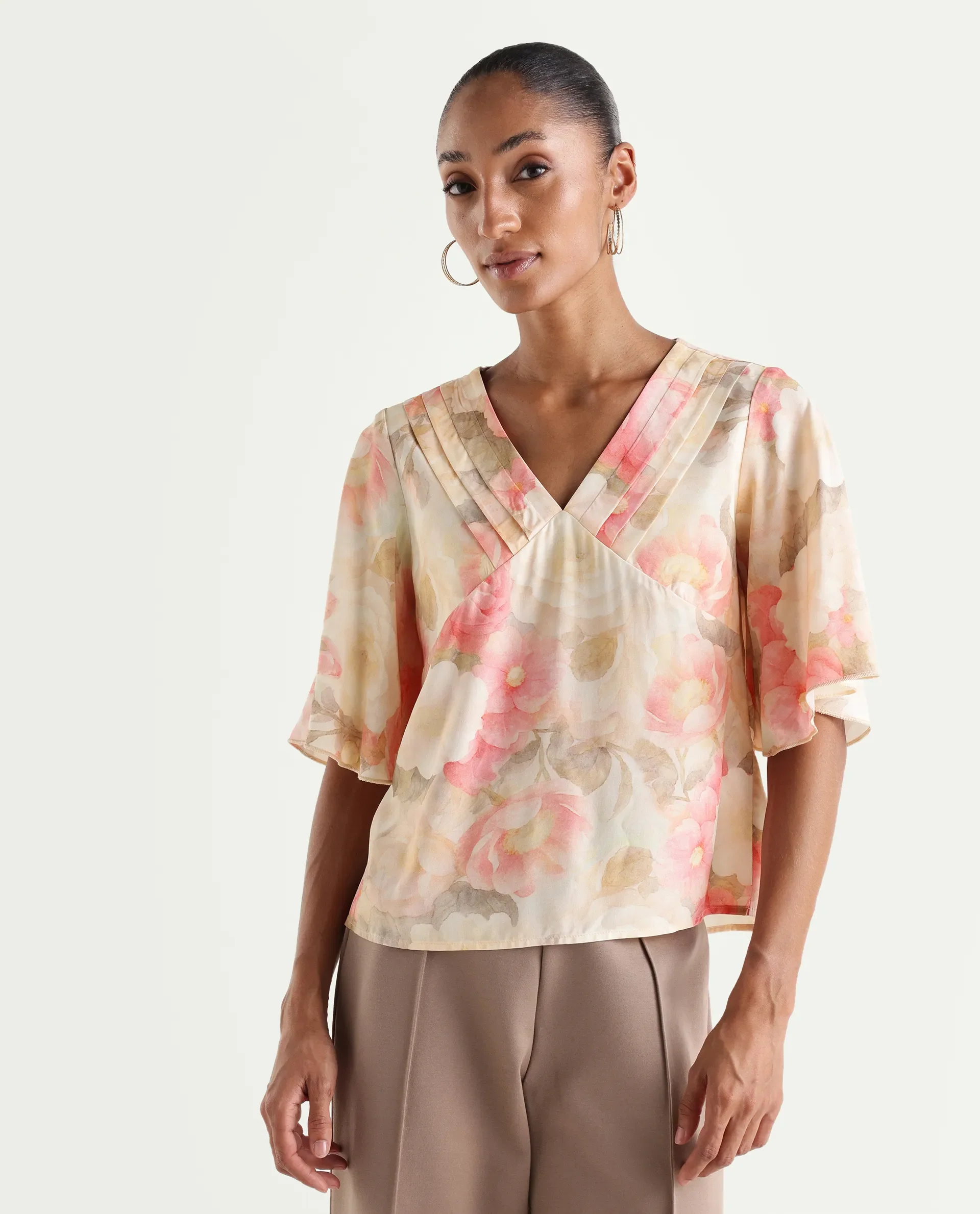 Rareism Women's Vlara Multi Viscose Fabric V-Neck Regular Floral Print Top - Image 3