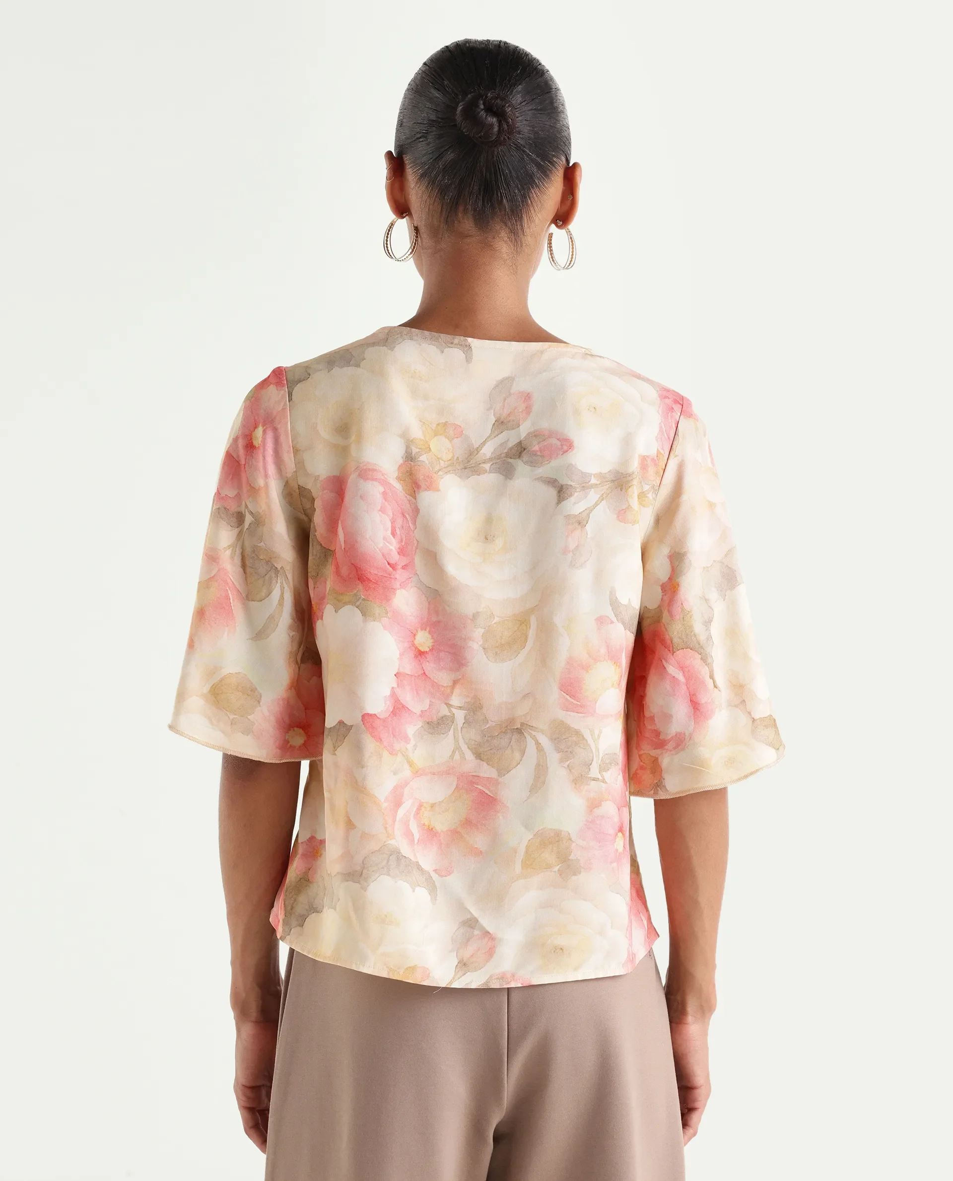 Rareism Women's Vlara Multi Viscose Fabric V-Neck Regular Floral Print Top - Image 7