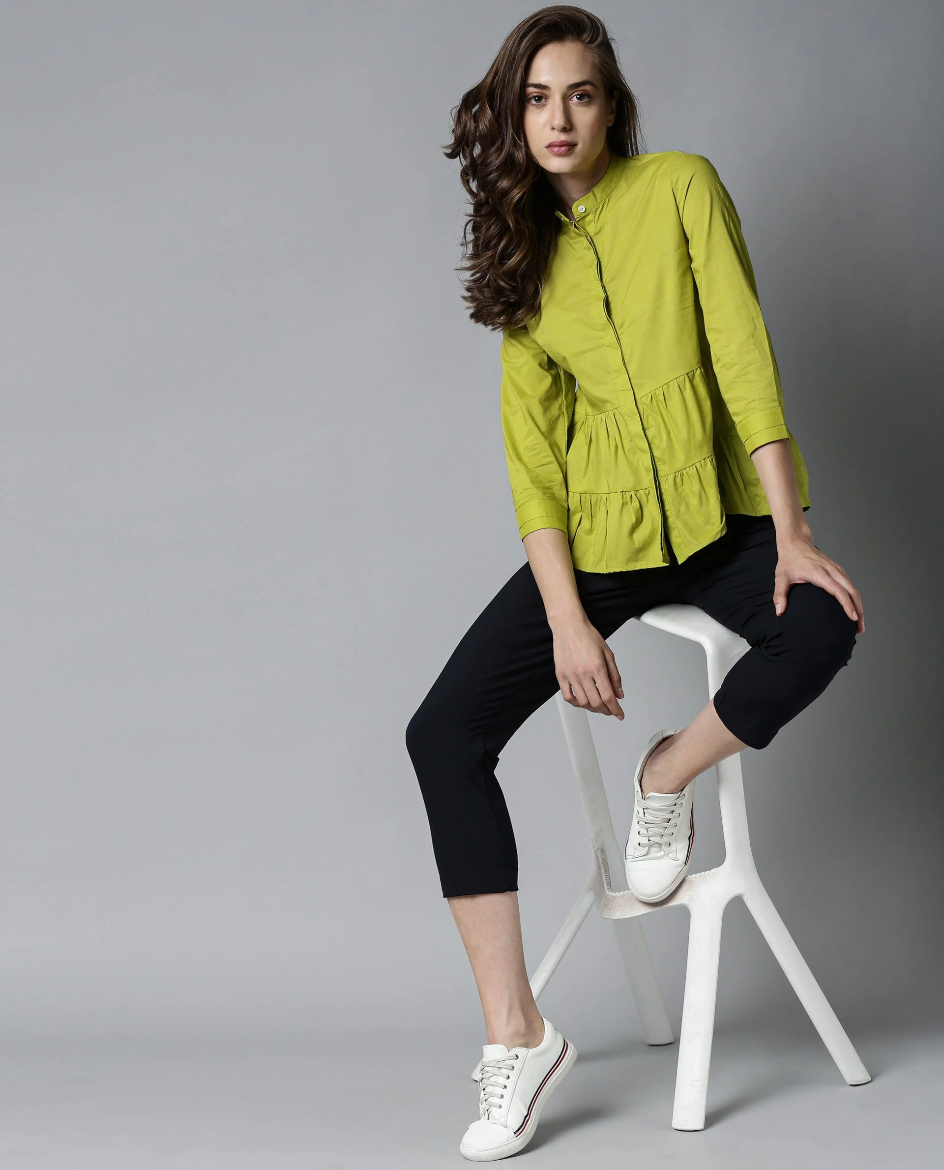 Rareism Women Voka Green Top Full Sleeves Solid - Image 5