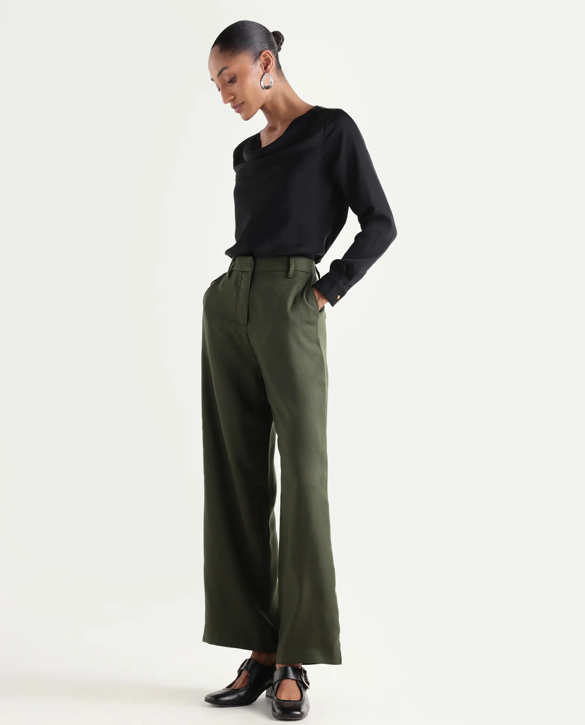 Rareism Women's Vrait Olive Polyester Straight Plain Trouser - Image 4