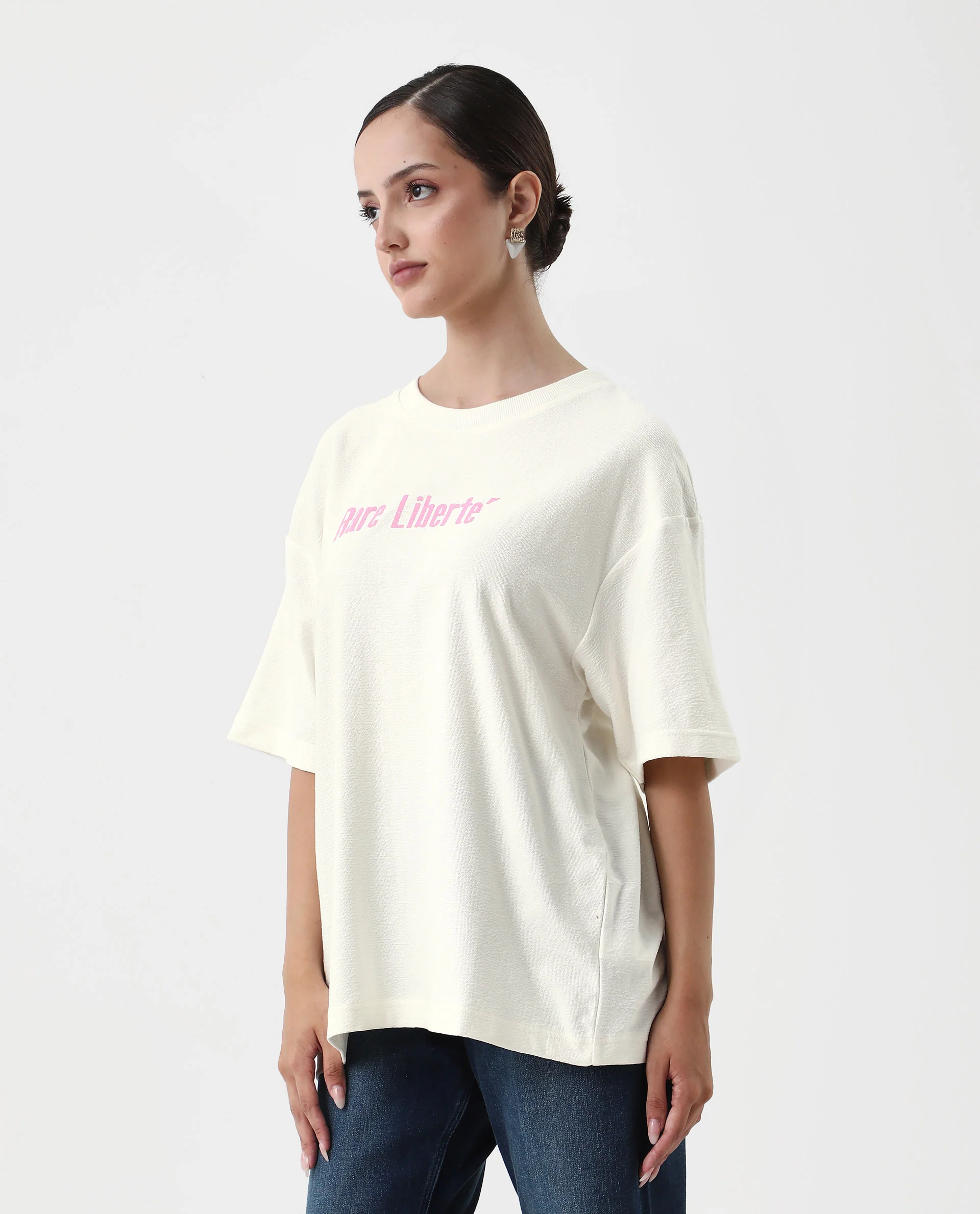 Rareism Women's Wahre Off White Cotton Crew Neck Graphic Print Oversized T-Shirt - Image 4