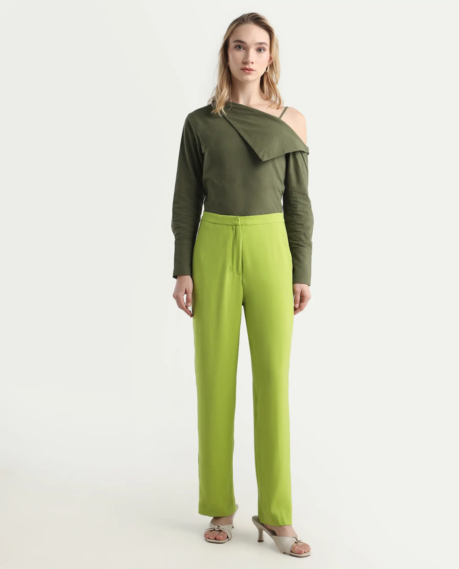Rareism Women's Waif Green Polyester Blend Plain Ankle Length Straight Fit Trouser - Image 3