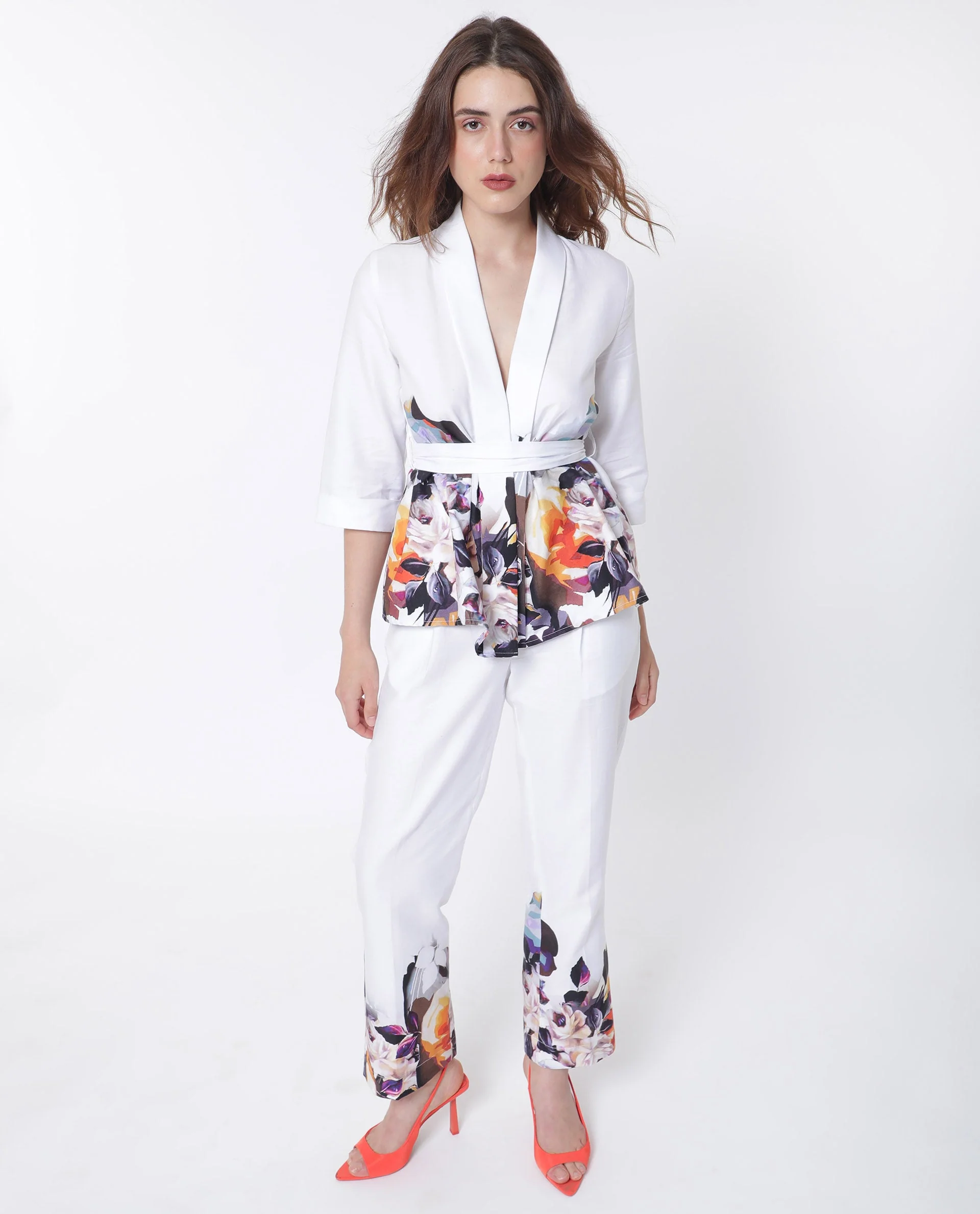 Rareism Women's Wangen White Cotton Collarless Floral Print Relaxed Fit Shrug - Image 3