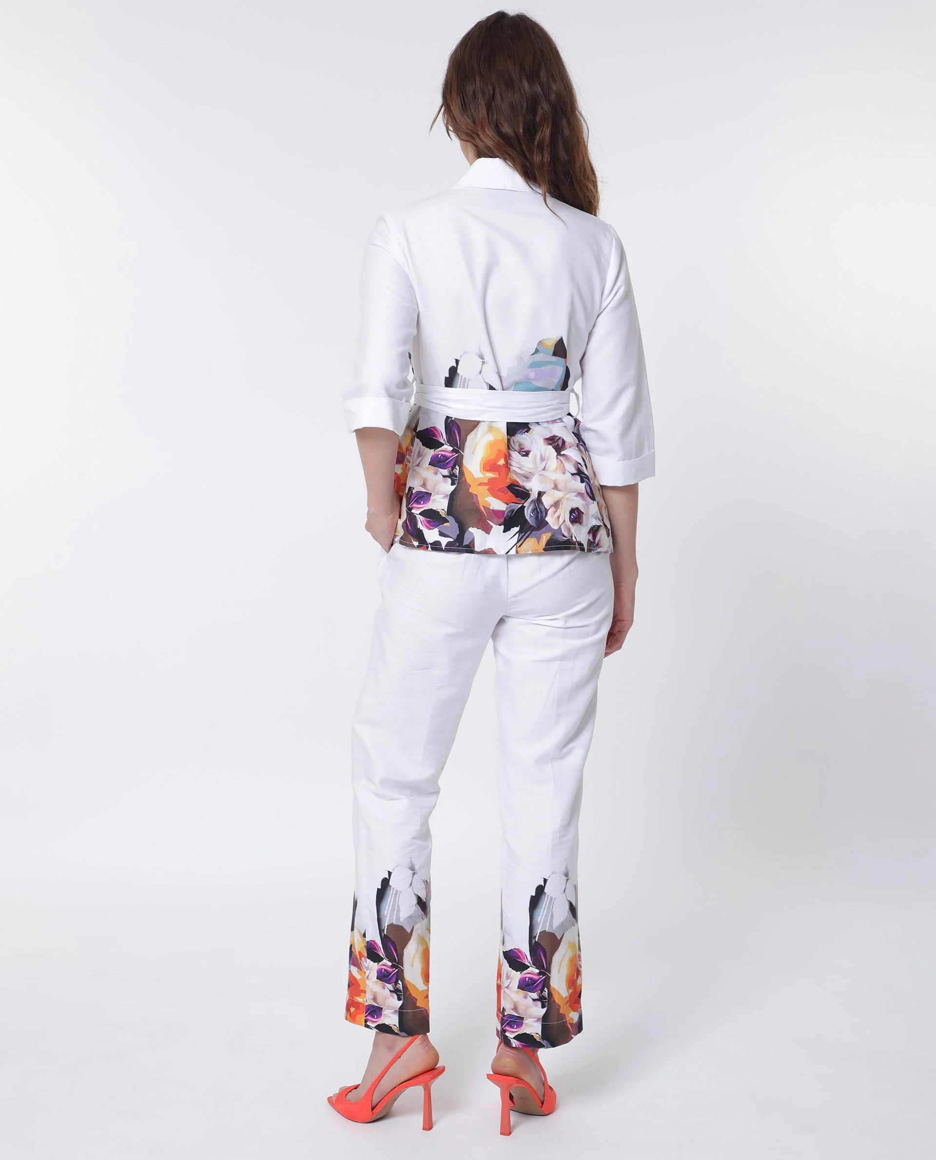Rareism Women's Wangen White Cotton Collarless Floral Print Relaxed Fit Shrug - Image 5