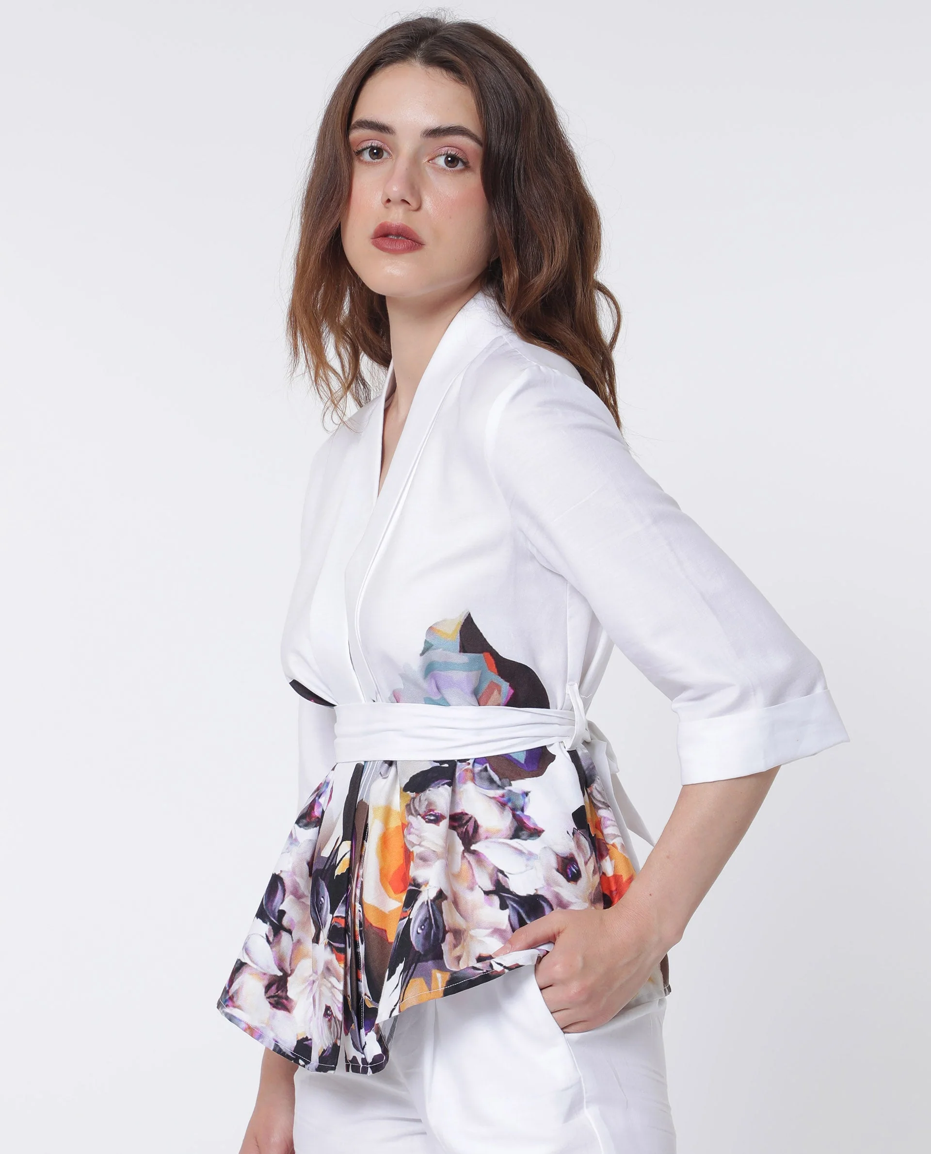Rareism Women's Wangen White Cotton Collarless Floral Print Relaxed Fit Shrug - Image 8