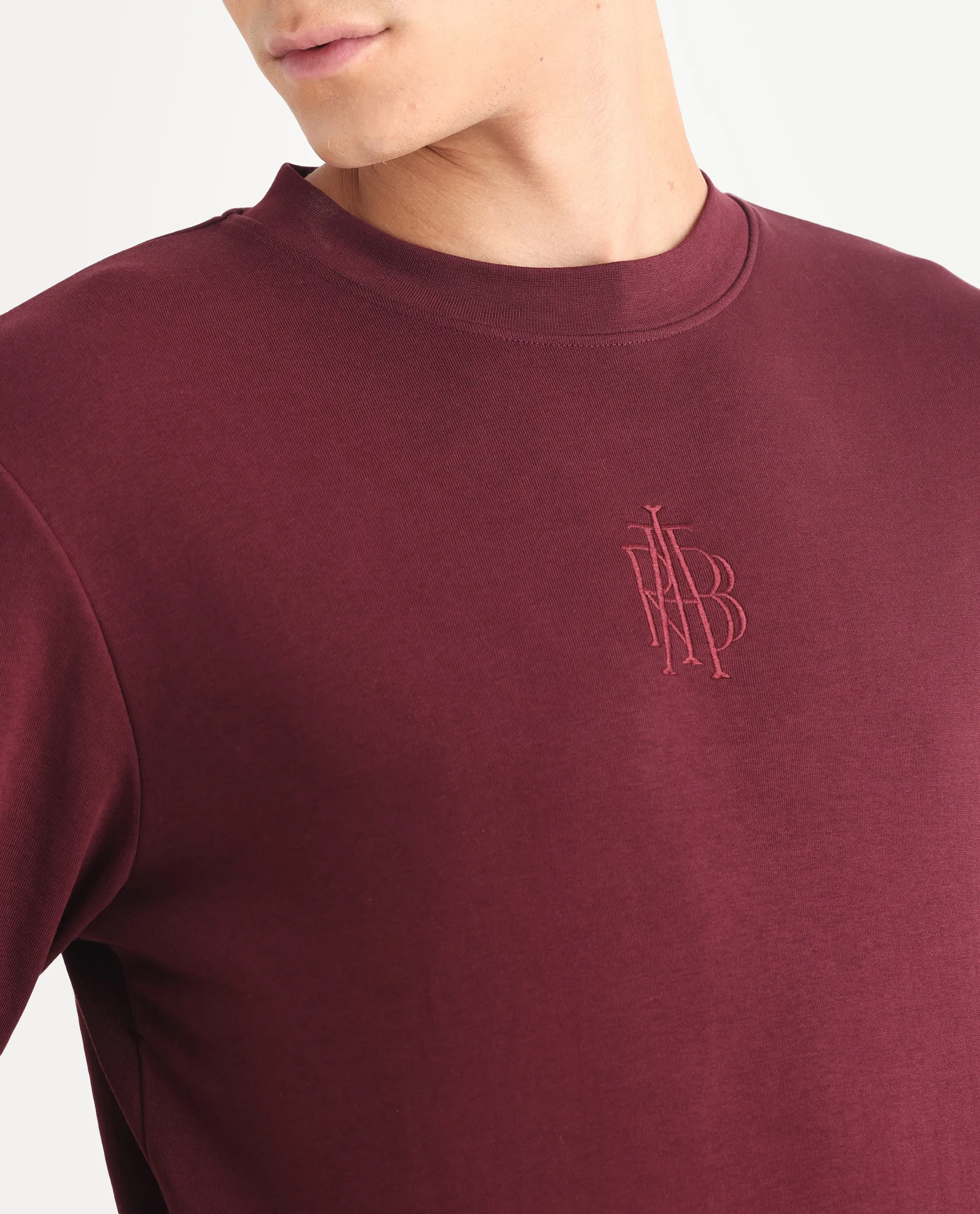 Rare Rabbit Men's Wares Maroon Lurex Embroidered Regular Fit Full Sleeve Crew Neck Sweatshirt - Image 4
