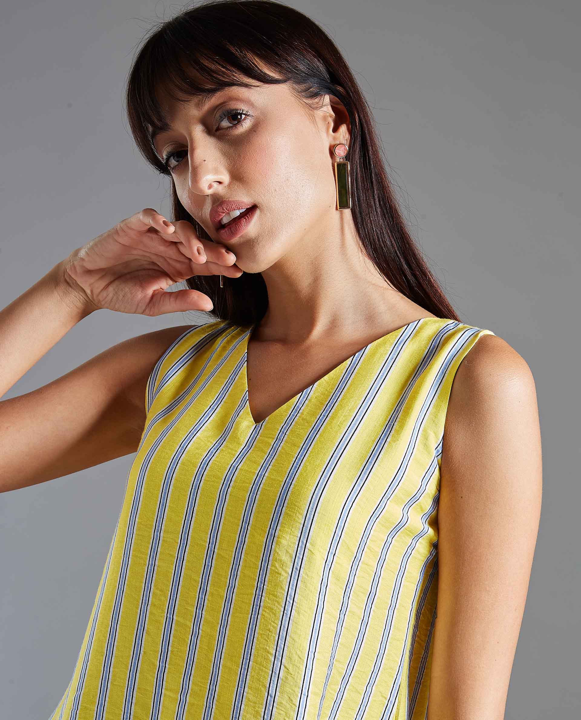 Rareism Women Wave Yellow Top Sleeveless - Image 4