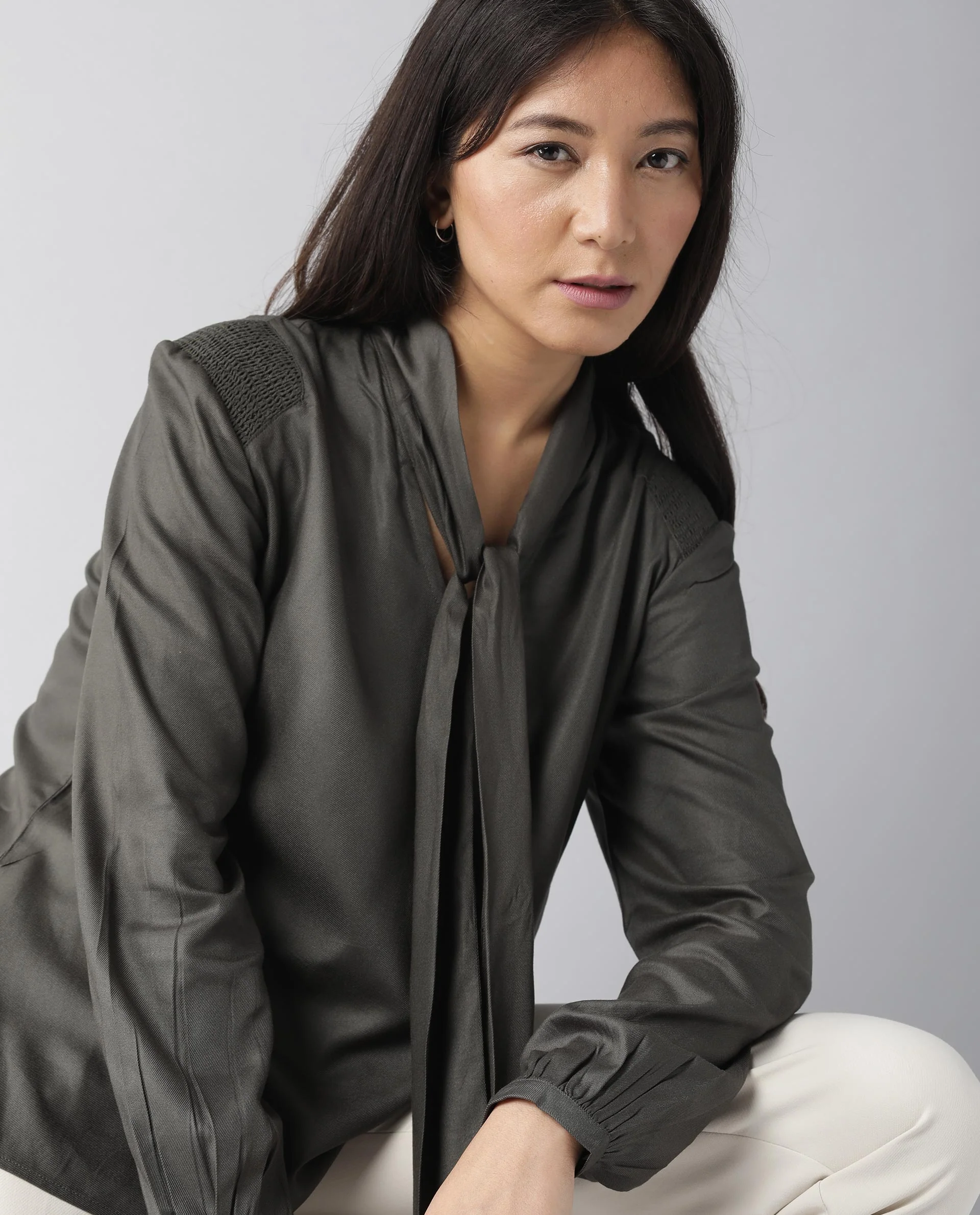 Rareism Women Wint Olive Top Full Sleeves Solid - Image 4