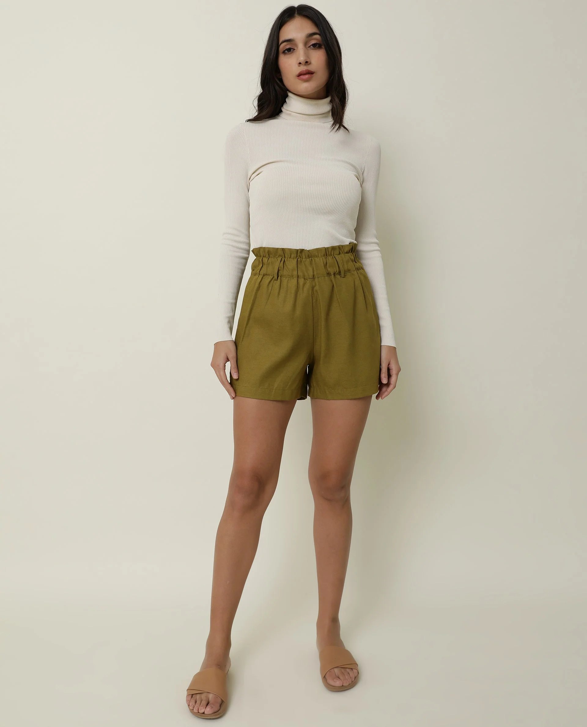Rareism Women's Wobble Olive Cotton Plain Regular Fit Shorts