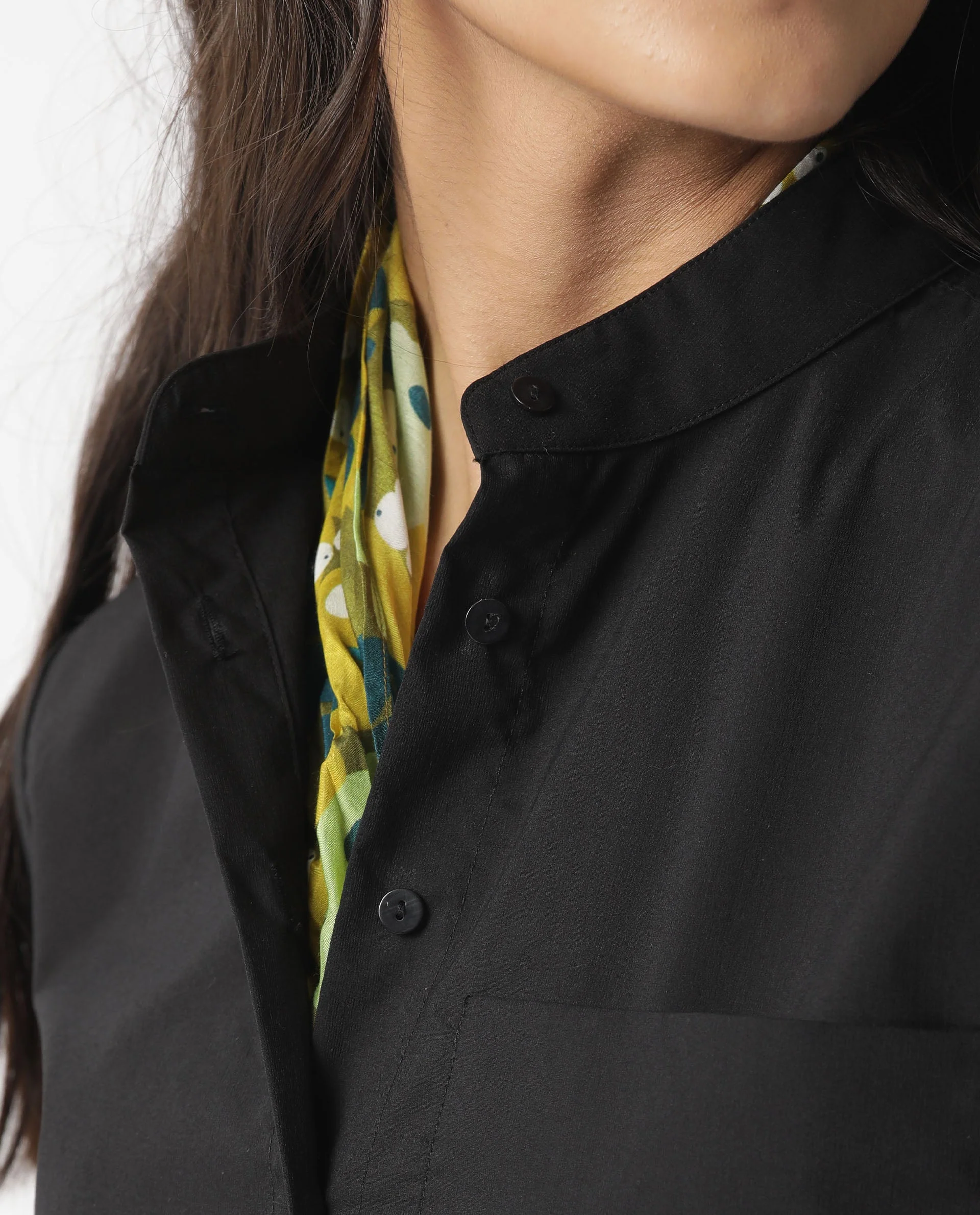 Rareism Women's Woody Green Floral Print Scarf - Image 2