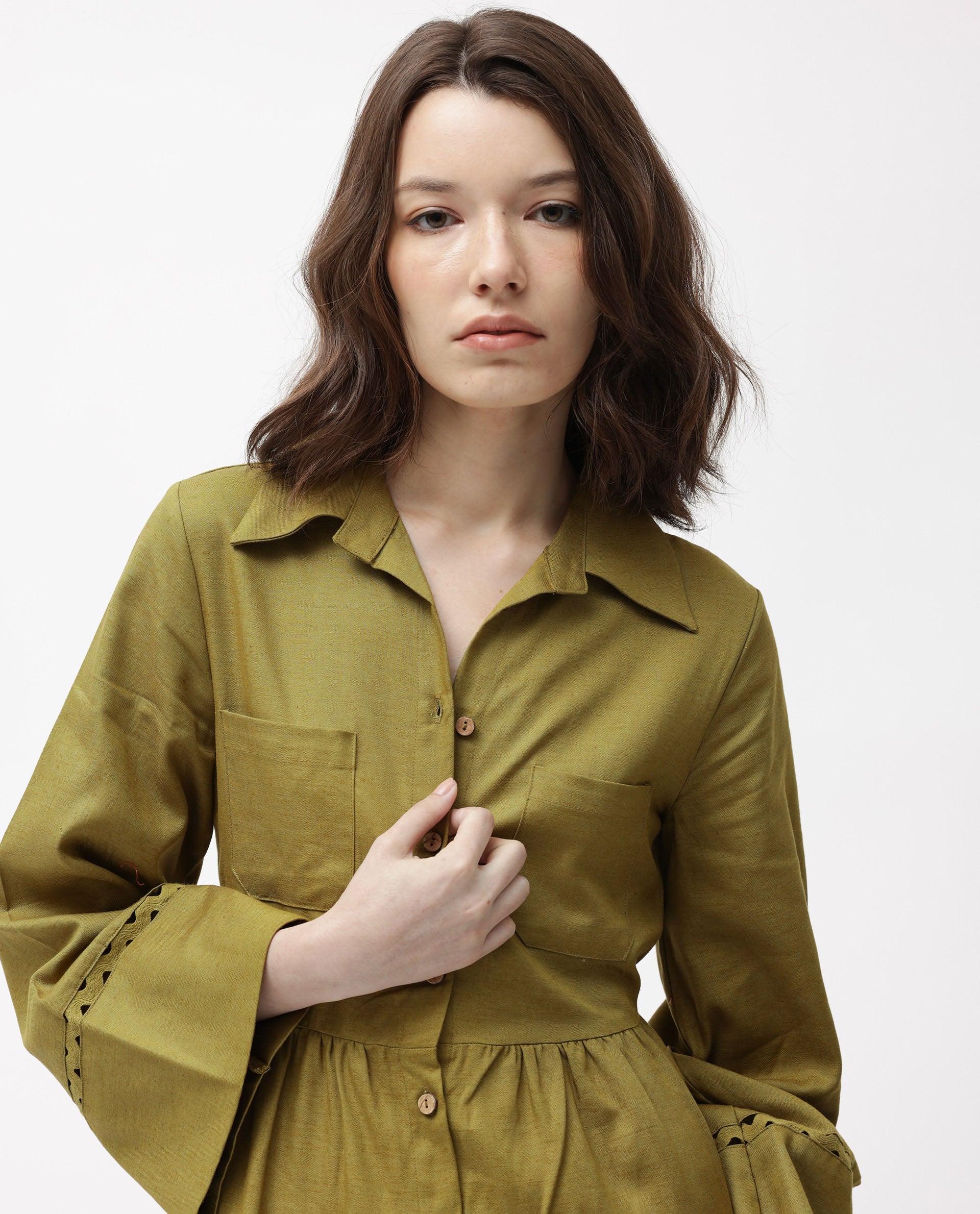 Rareism Women's Wyatt Green Cotton Blend Spread Collar Plain Bell Sleeve Mini Regular Fit Dress - Image 4
