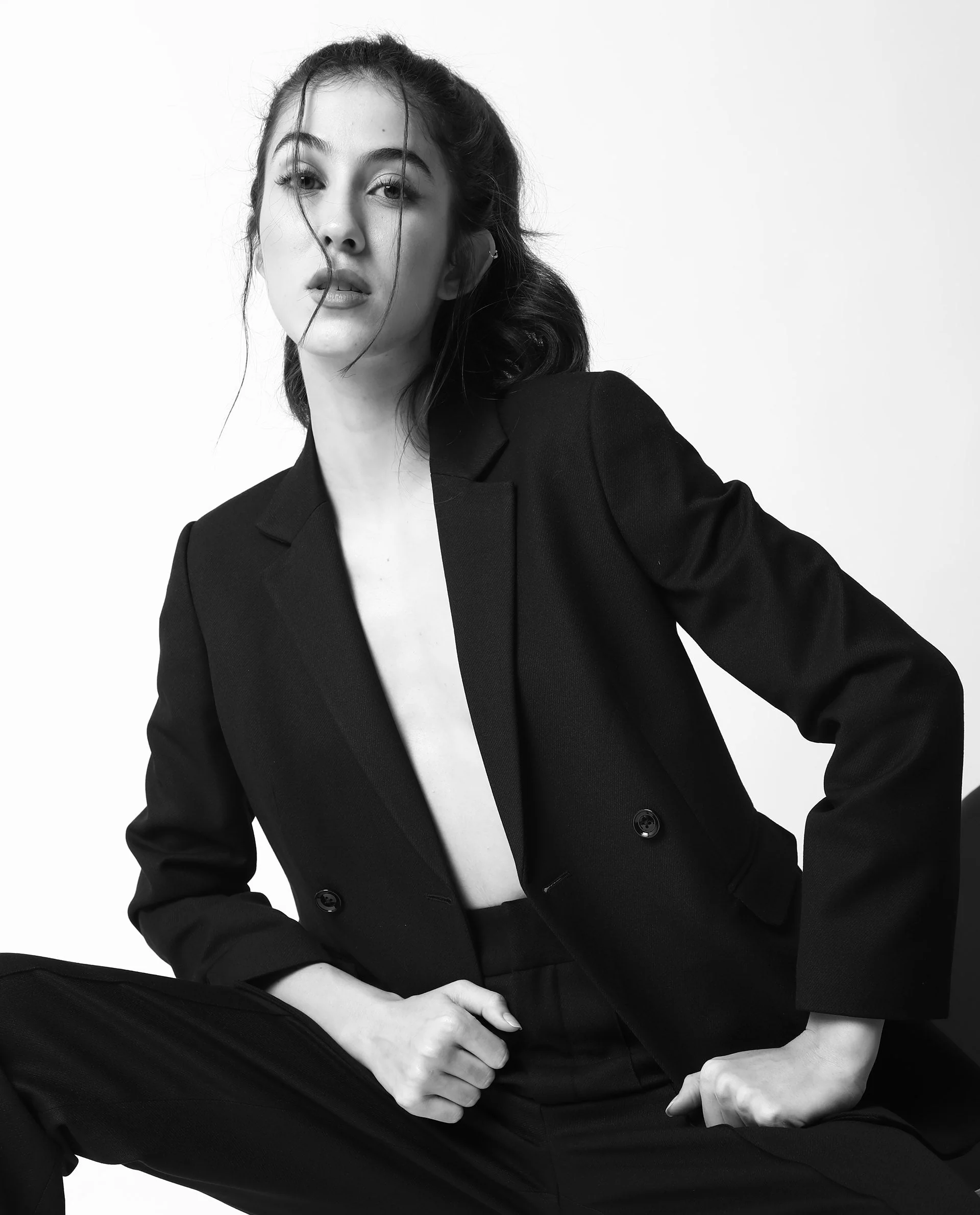 Rareism Womens Yara Black Blazer Poly Viscose Elastane Fabric Regular Fit Full Sleeve Lapel Neck - Image 10