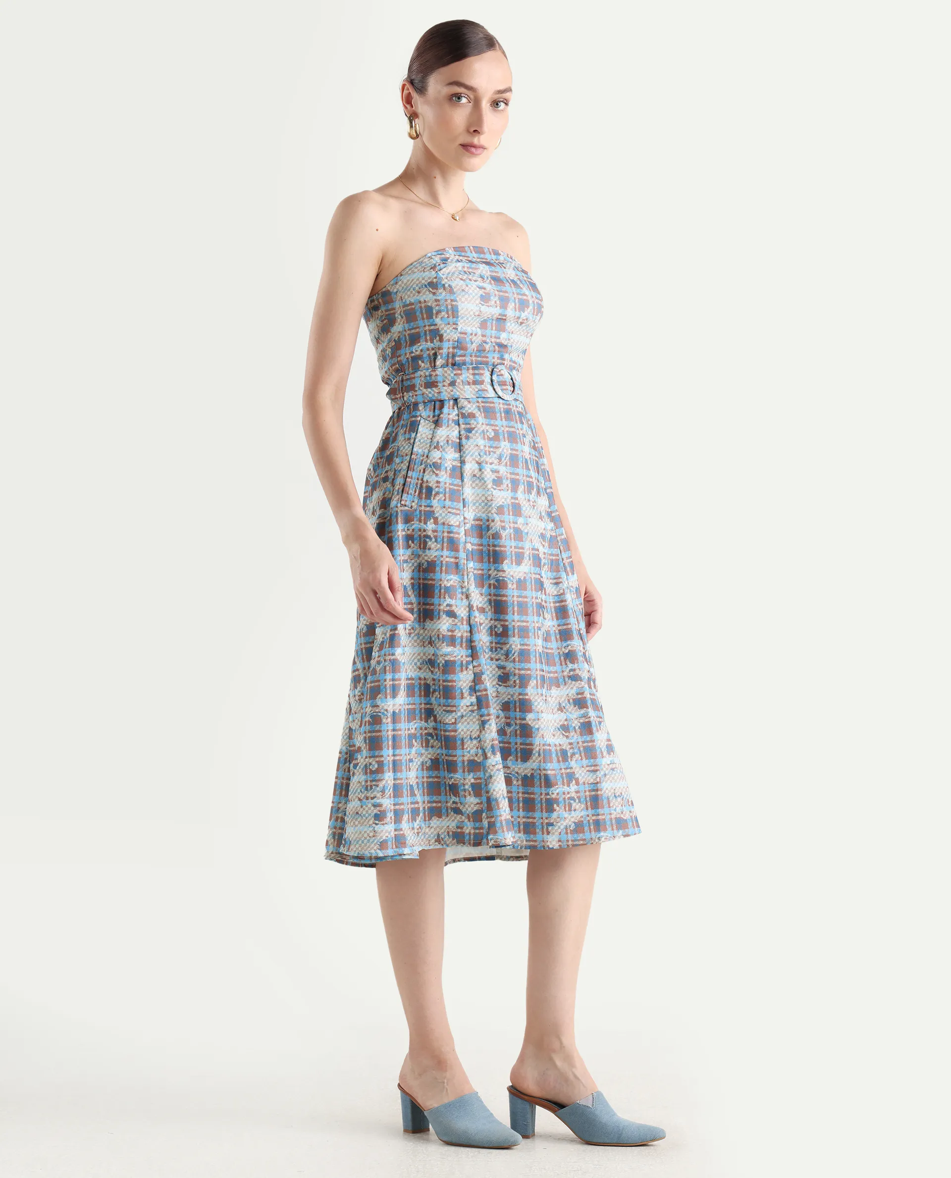 Rareism Women's Yerd Blue Cotton Blend Tube Neck Geometric Print Sleeveless Midi Flared Dress - Image 7