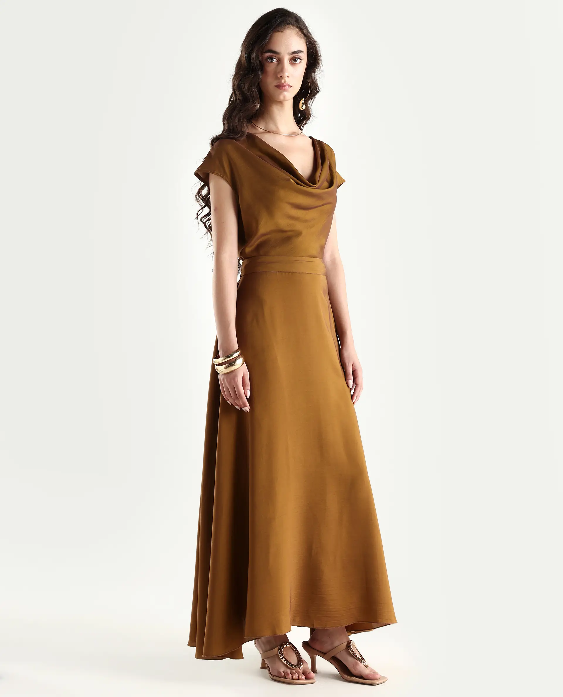 Rareism Women's Yesmar Metallic Gold Polyester Plain Maxi Flared Skirt - Image 6